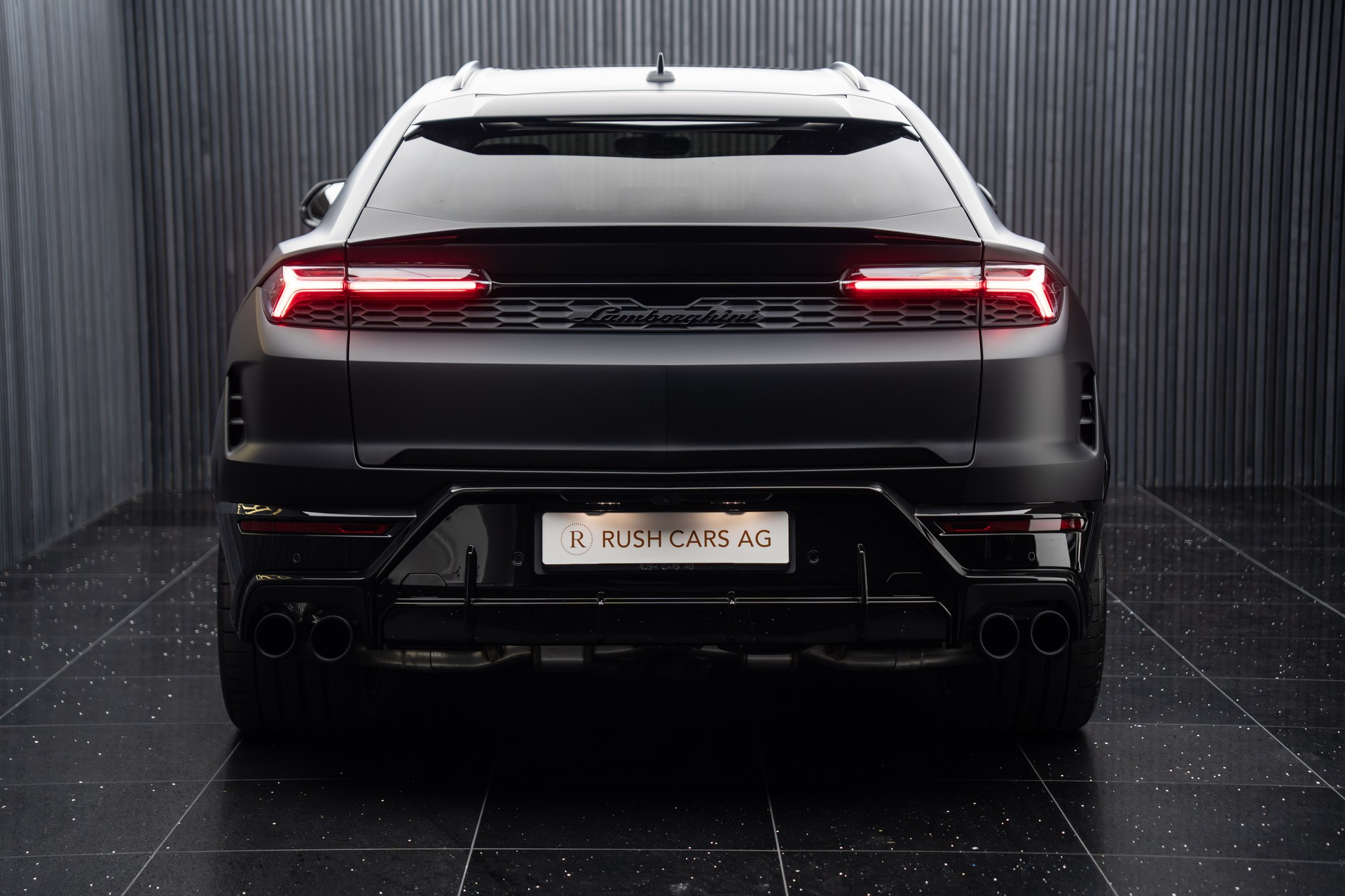 LAMBORGHINI URUS SE-image-14