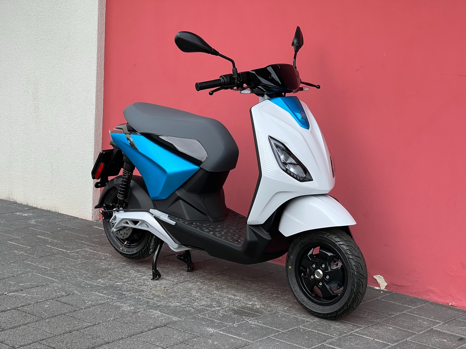 PIAGGIO Piaggio 1 Active 60km/h-image-13