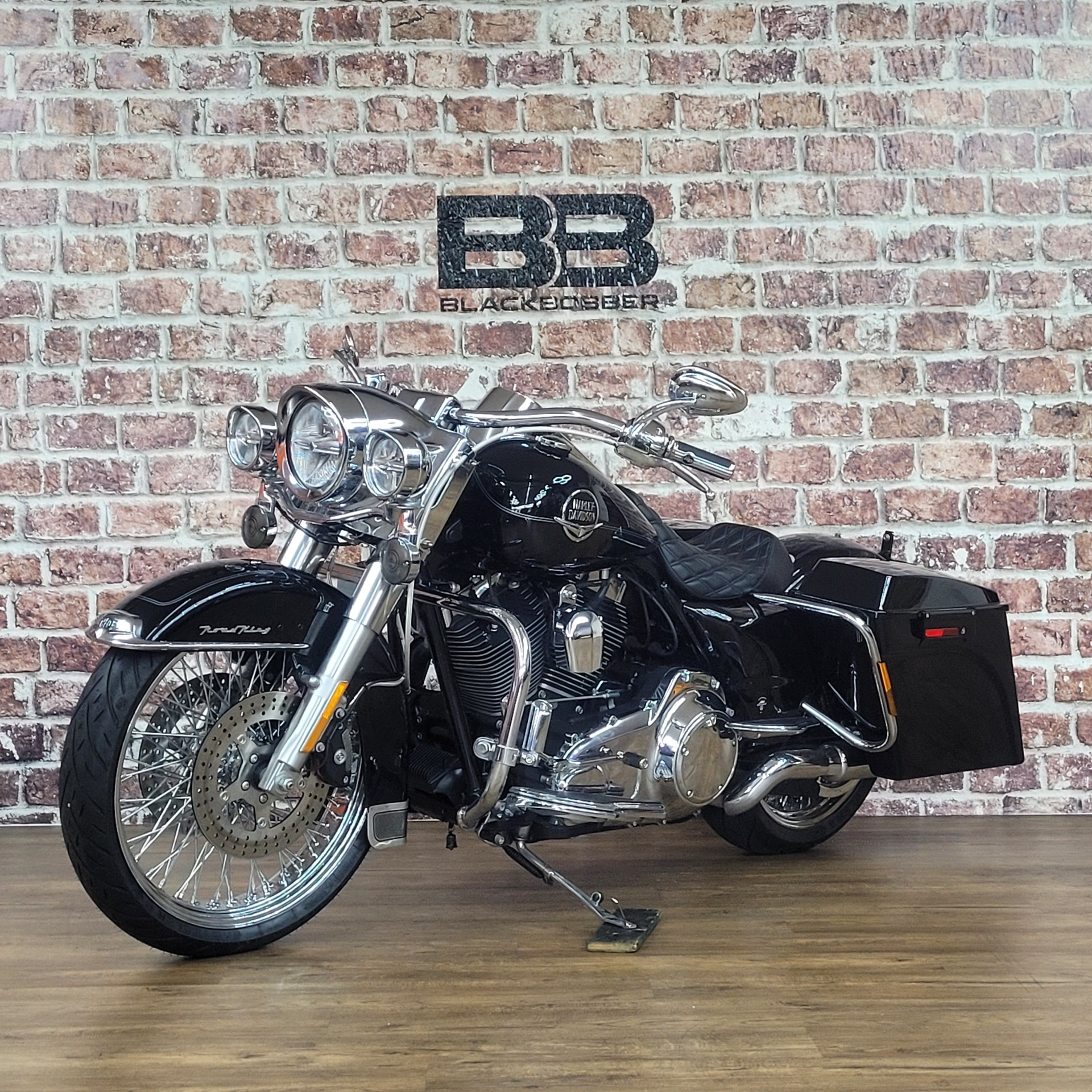 HARLEY-DAVIDSON FLHRC Road King Classic ABS-image-5