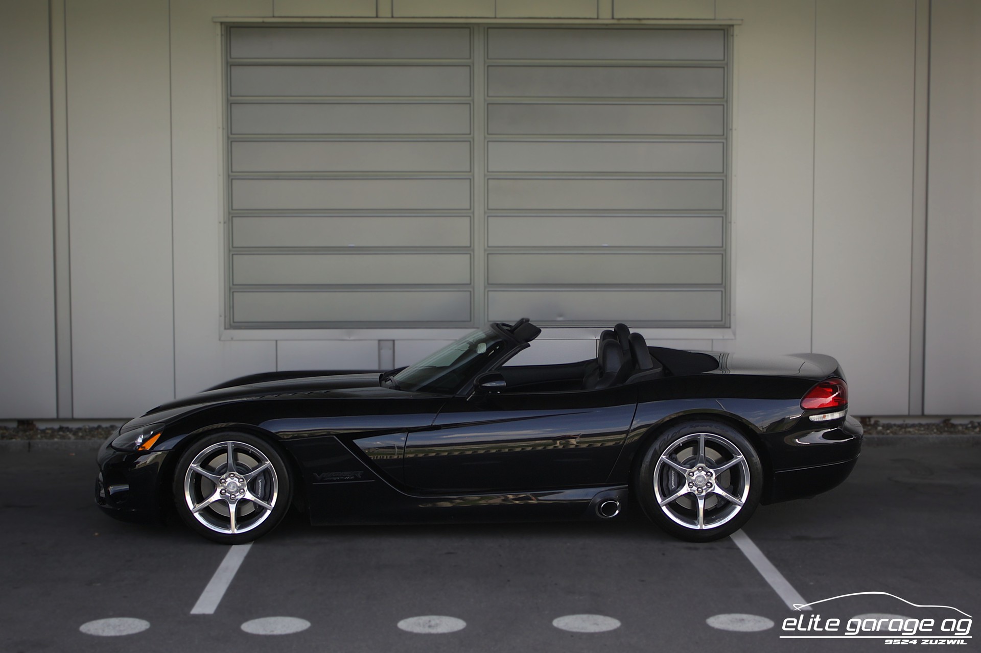 DODGE Viper SRT-10 LIEBHABERFAHRZEUG-image-1