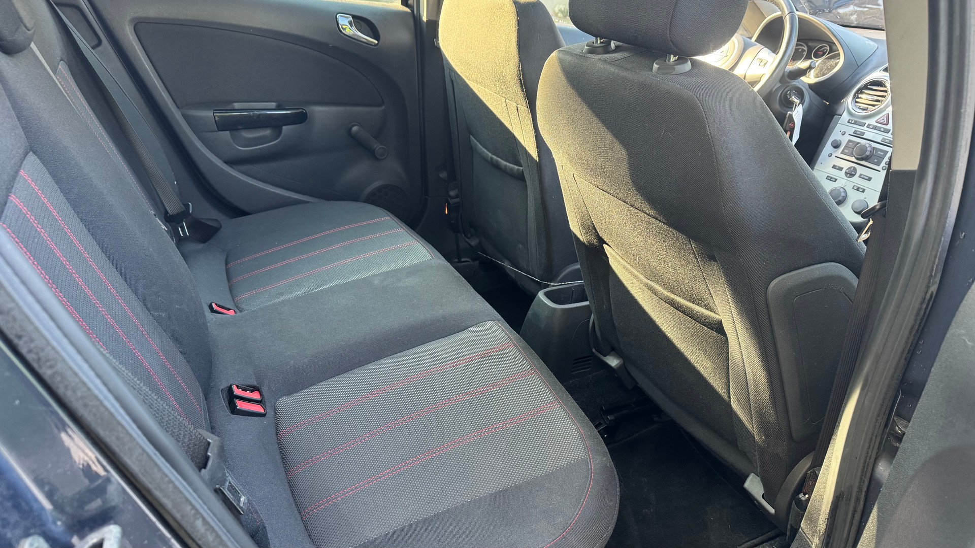 OPEL Corsa 1.4 TP Enjoy-image-6
