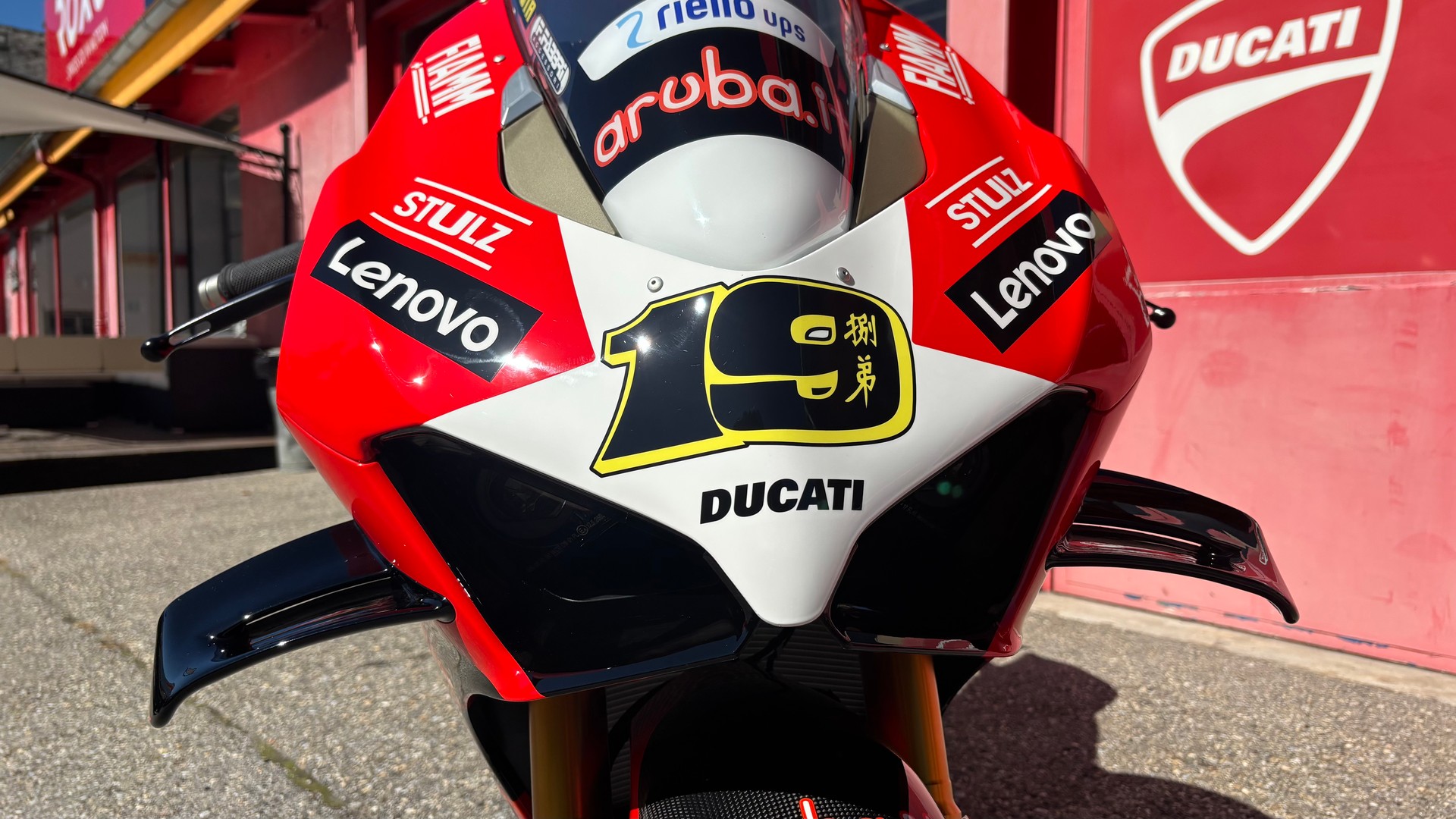 DUCATI Bautista 19 Replica