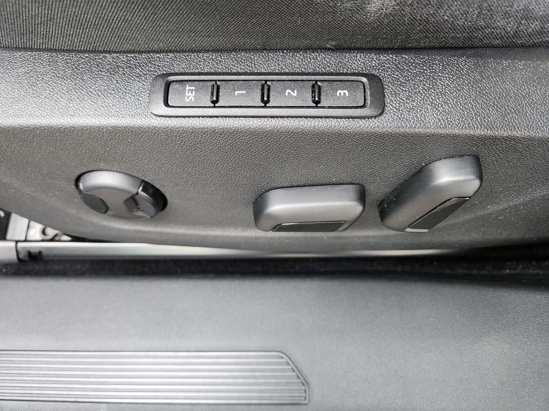 SKODA Enyaq iV 80 ** BATTERIEZERTIFIKAT - ASSISTENZ PAKET - FAMILY PAKET - MATRIX LED - 21 ZOLL -GARANTIE BIS 06.2029 **-image-12