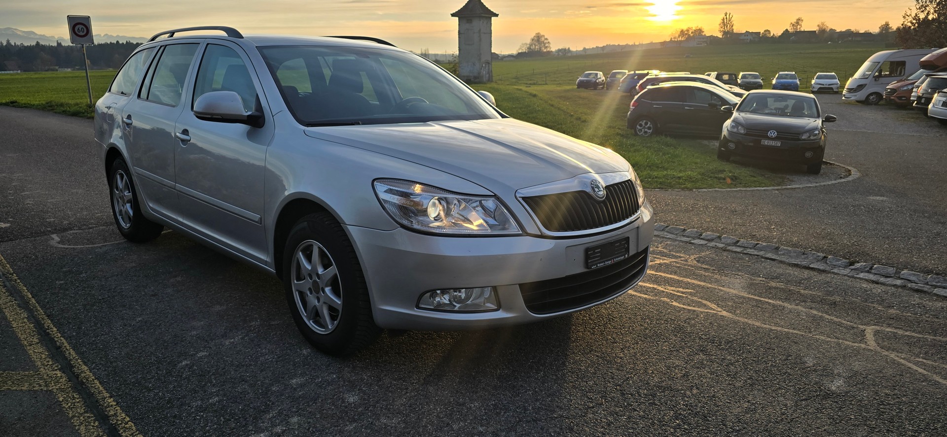 SKODA Octavia Combi 1.4 TSI Ambiente DSG-image-6
