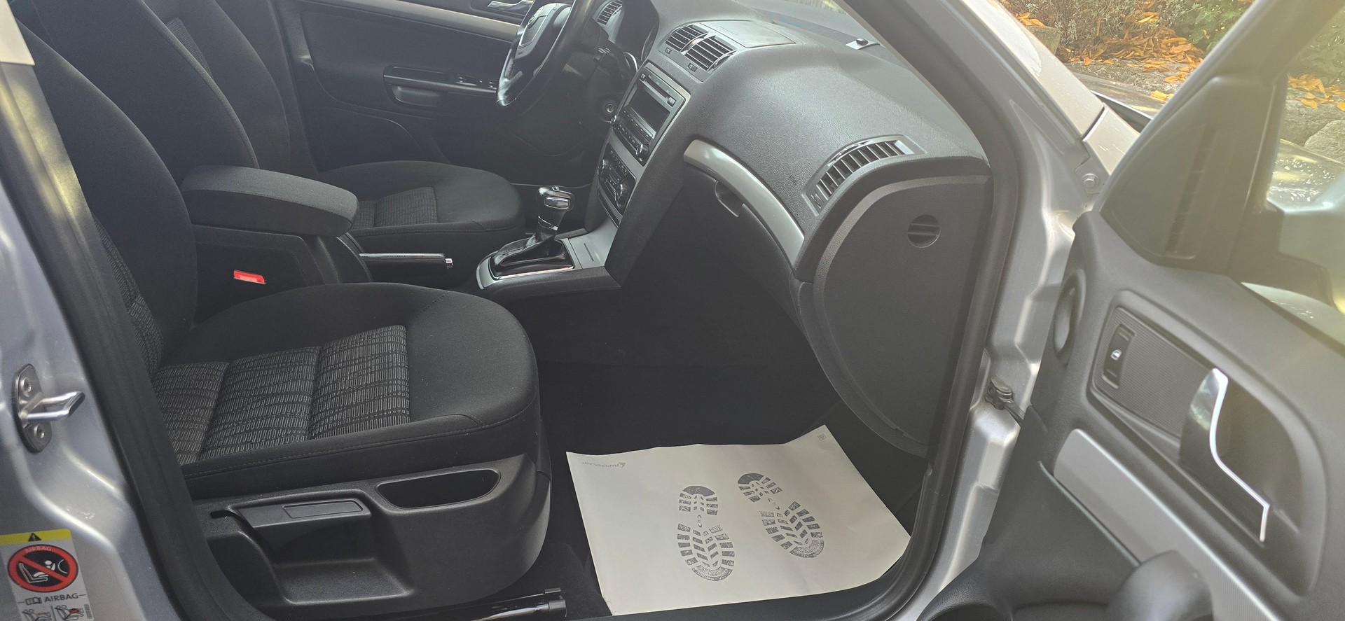 SKODA Octavia Combi 1.4 TSI Ambiente DSG-image-10
