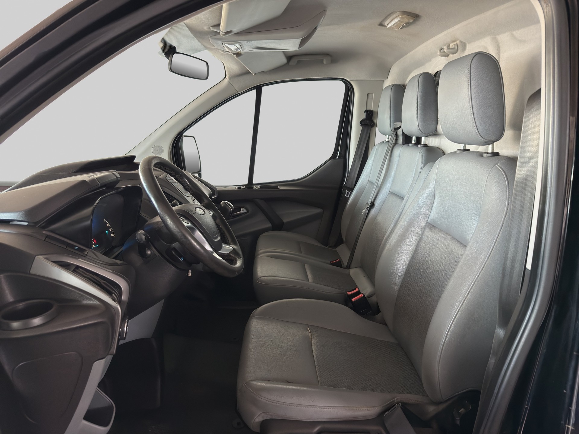 FORD Transit Custom Van 330 L2H1 Trend-image-6