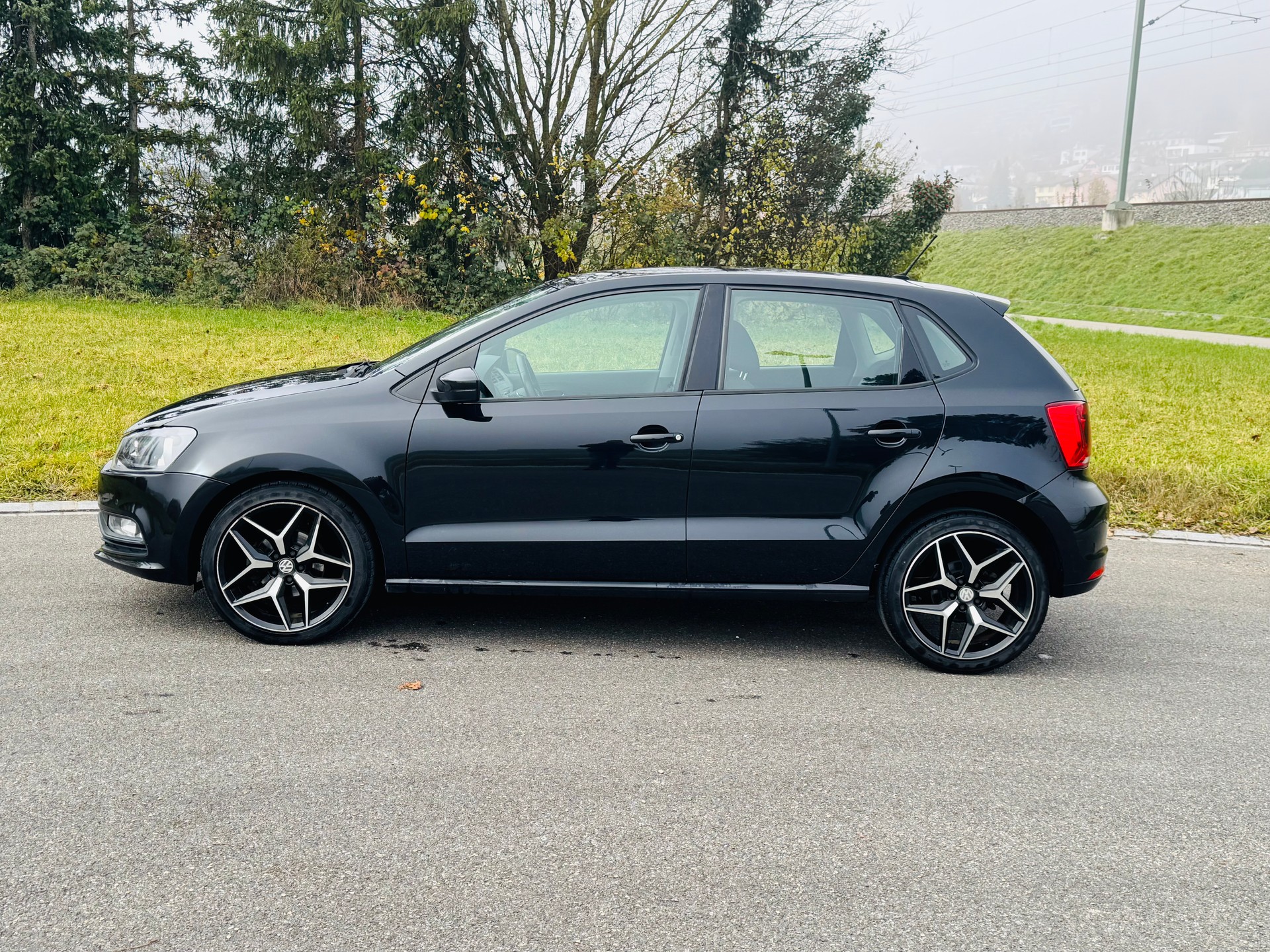 VW Polo 1.2 TSI BMT Value-image-6