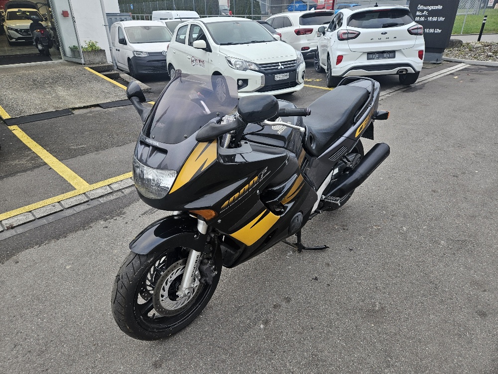 HONDA CBR 1000 F Dual-CBS
