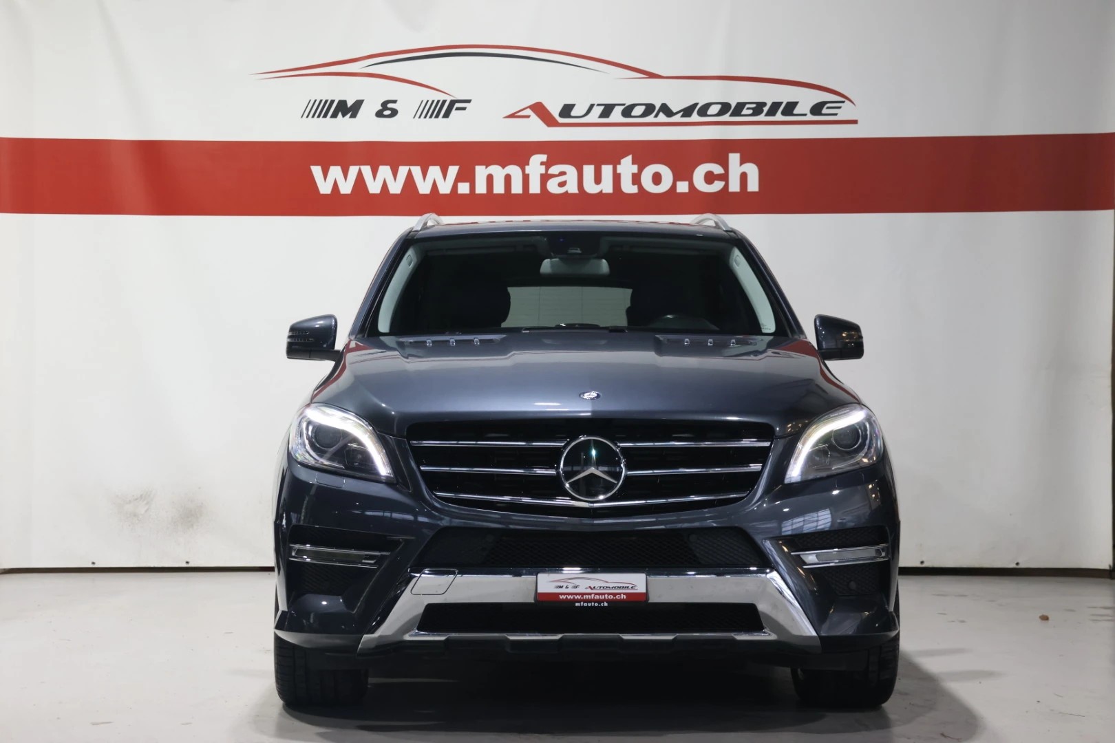 MERCEDES-BENZ ML 350 CDI BlueTec-showroom-element-2