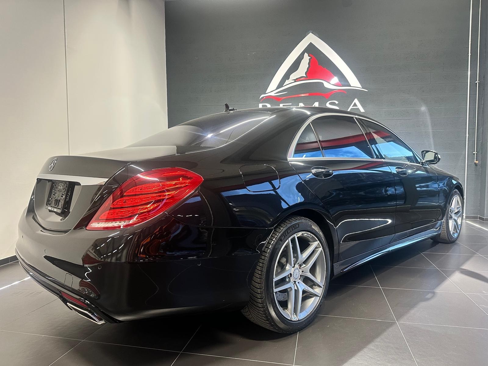 MERCEDES-BENZ S 500 4Matic 7G-Tronic-image-5