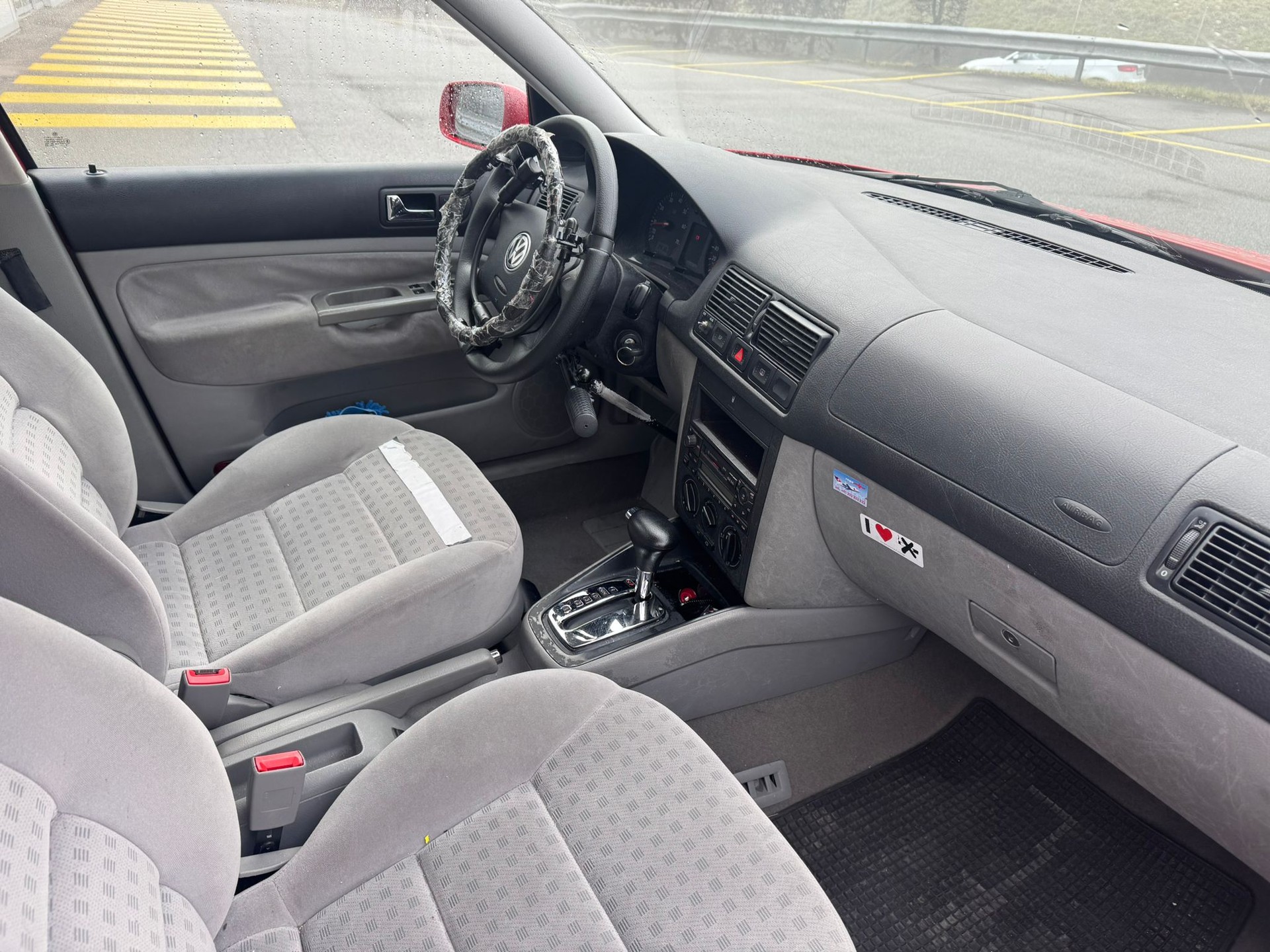 VW Golf Variant 1.6 Comfortline Automatic-image-7