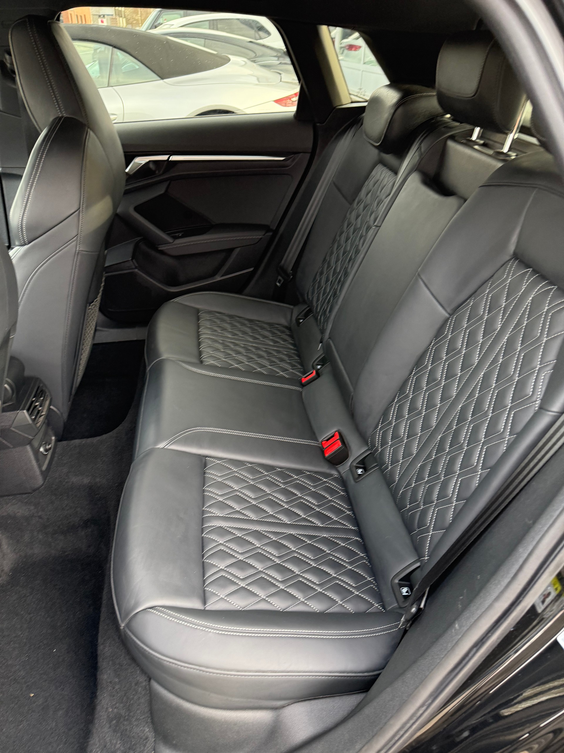 AUDI S3 Sportback 2.0 TFSI quattro S-tronic-image-6