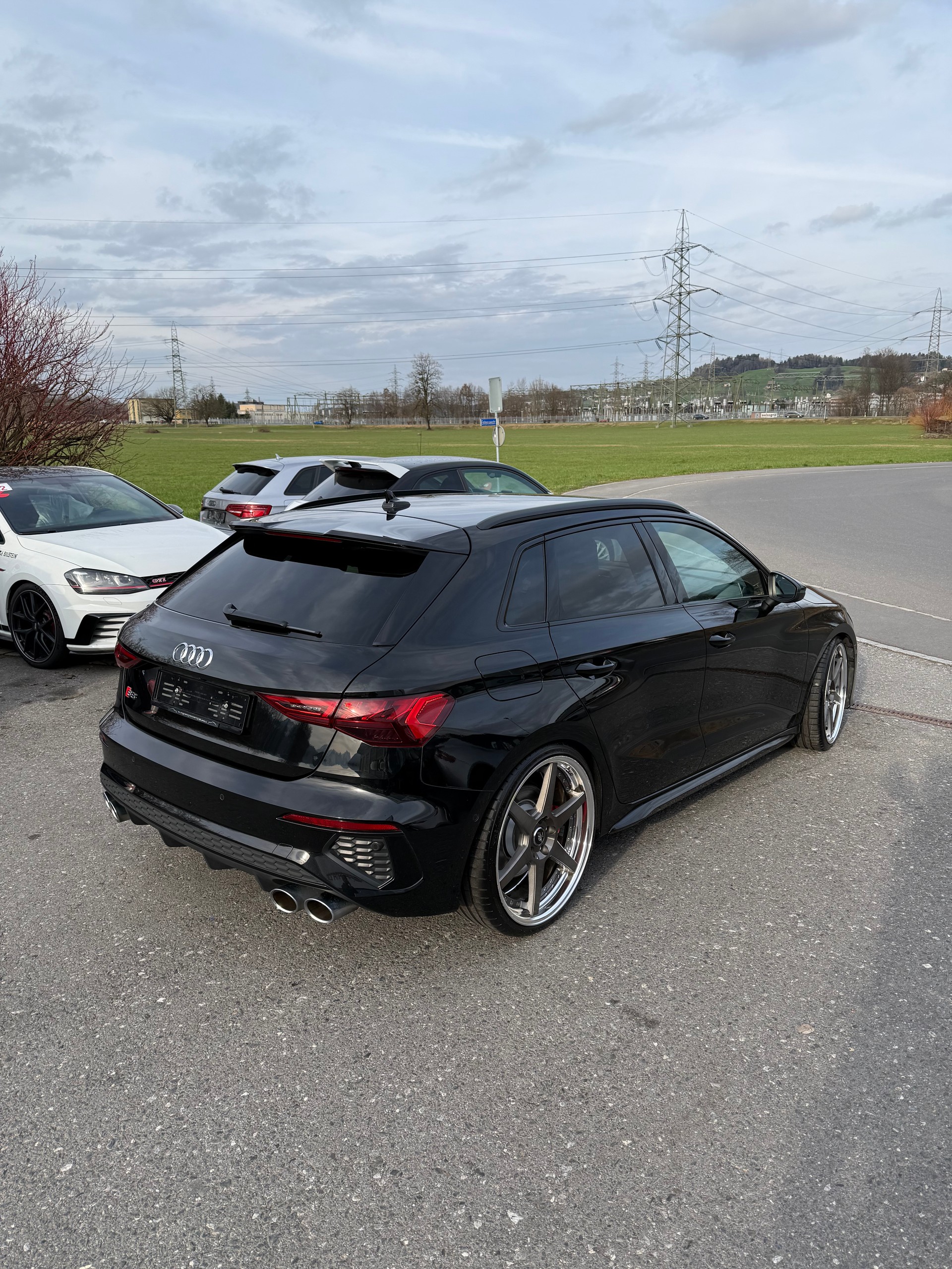 AUDI S3 Sportback 2.0 TFSI quattro S-tronic-showroom-element-2
