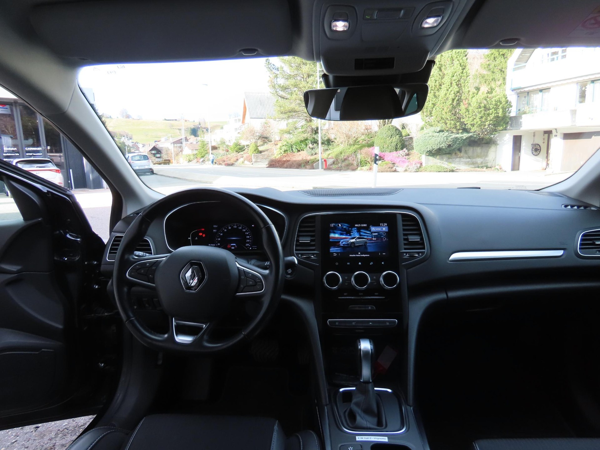 RENAULT Mégane Grandtour 1.3 TCe 160 Intens EDC-image-10