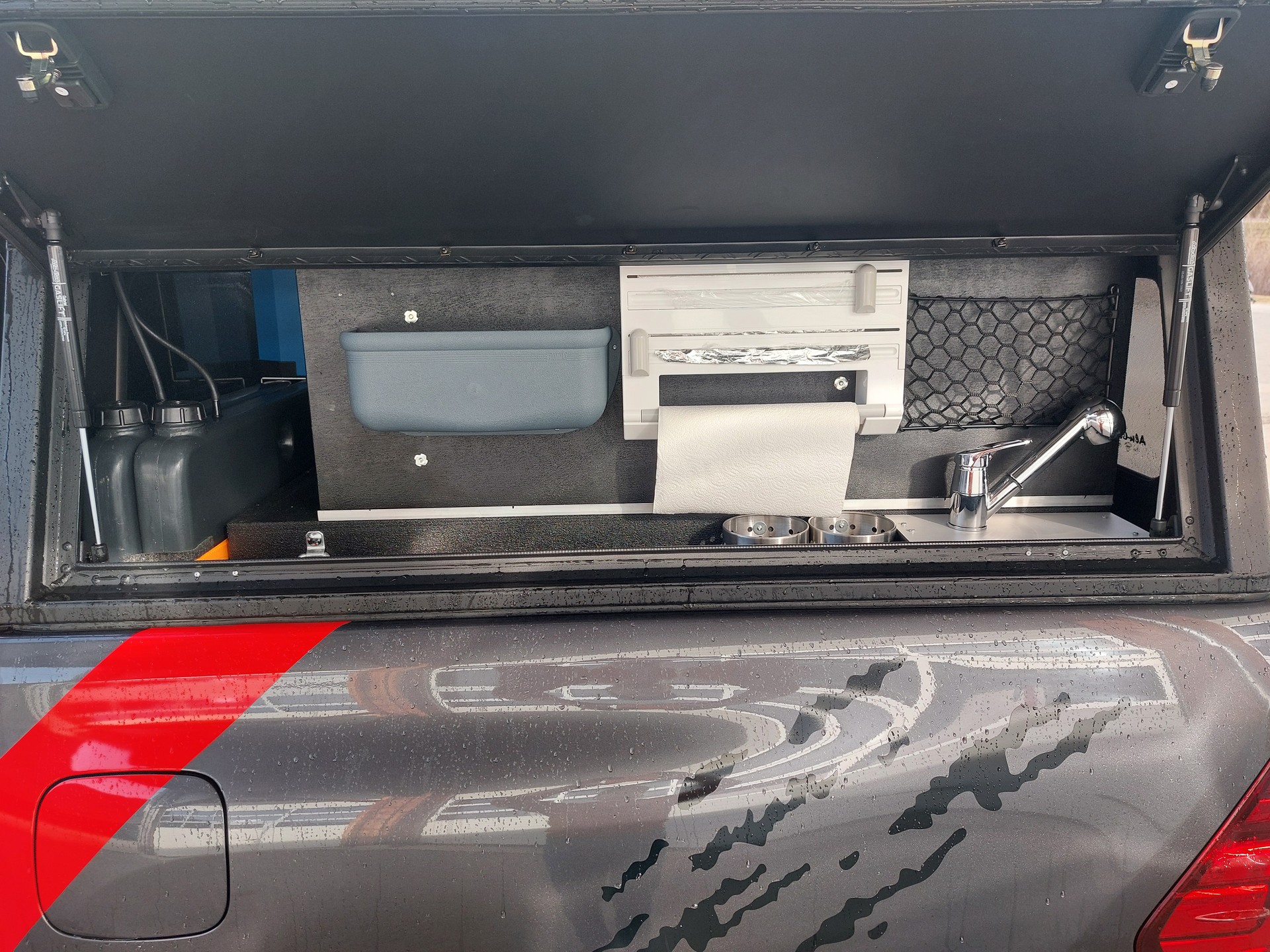 TOYOTA Hilux 2.4D-4D Comfort Double Cab 4x4-image-18