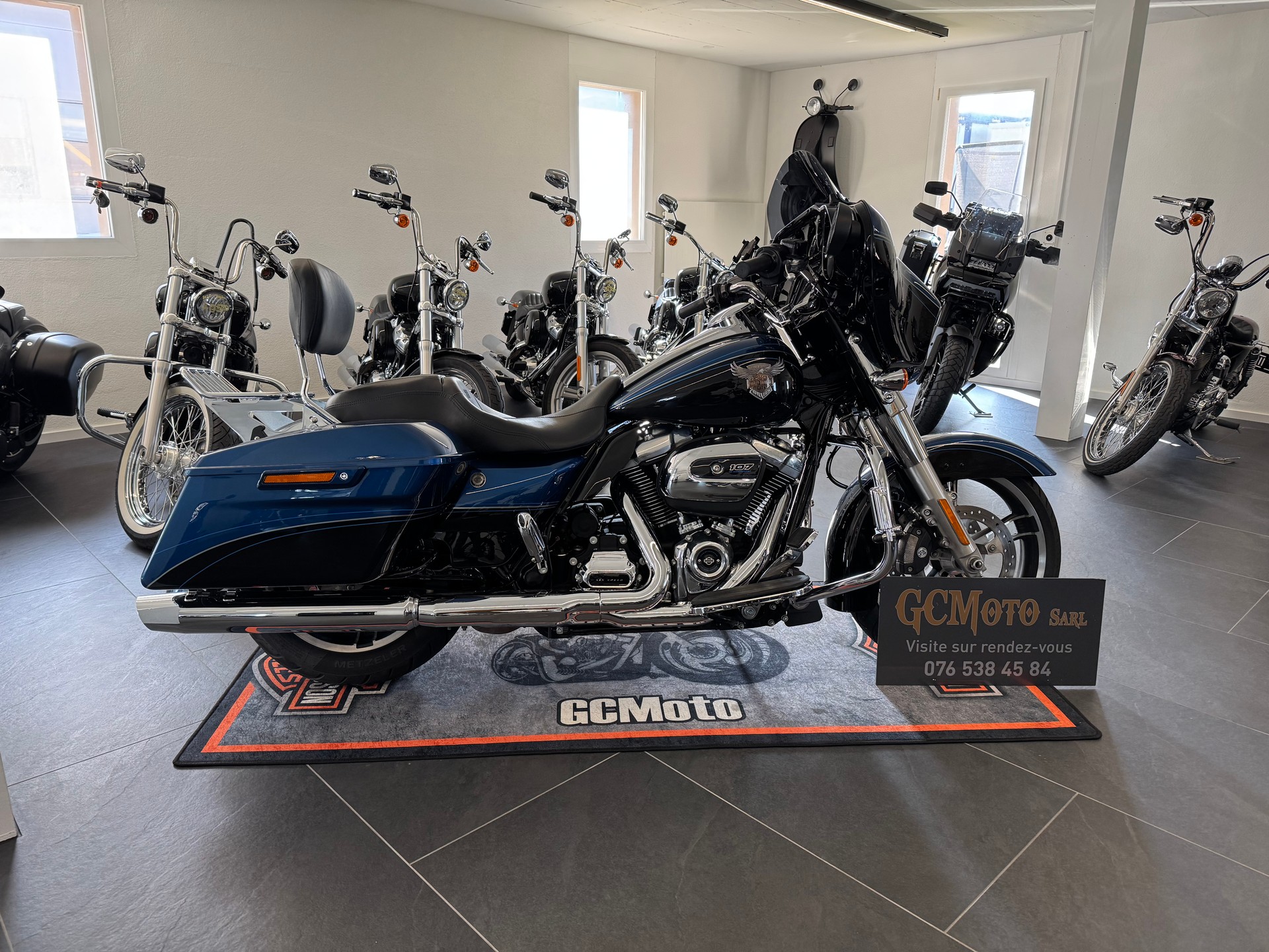HARLEY-DAVIDSON FLHX Street Glide 107 ABS-image-4