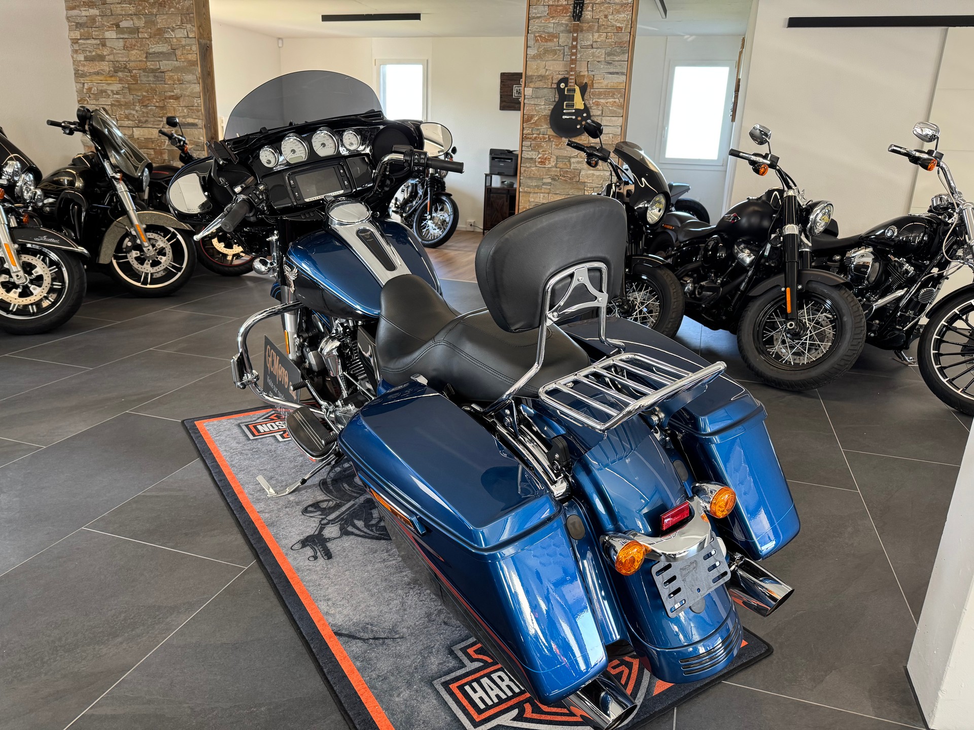 HARLEY-DAVIDSON FLHX Street Glide 107 ABS-image-7