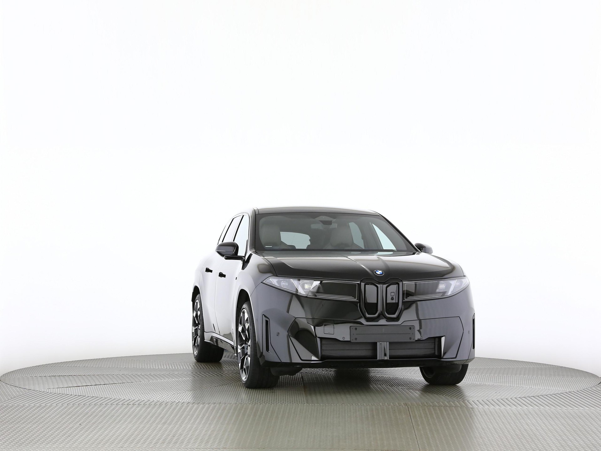 BMW iX3 50 xDrive-image-28