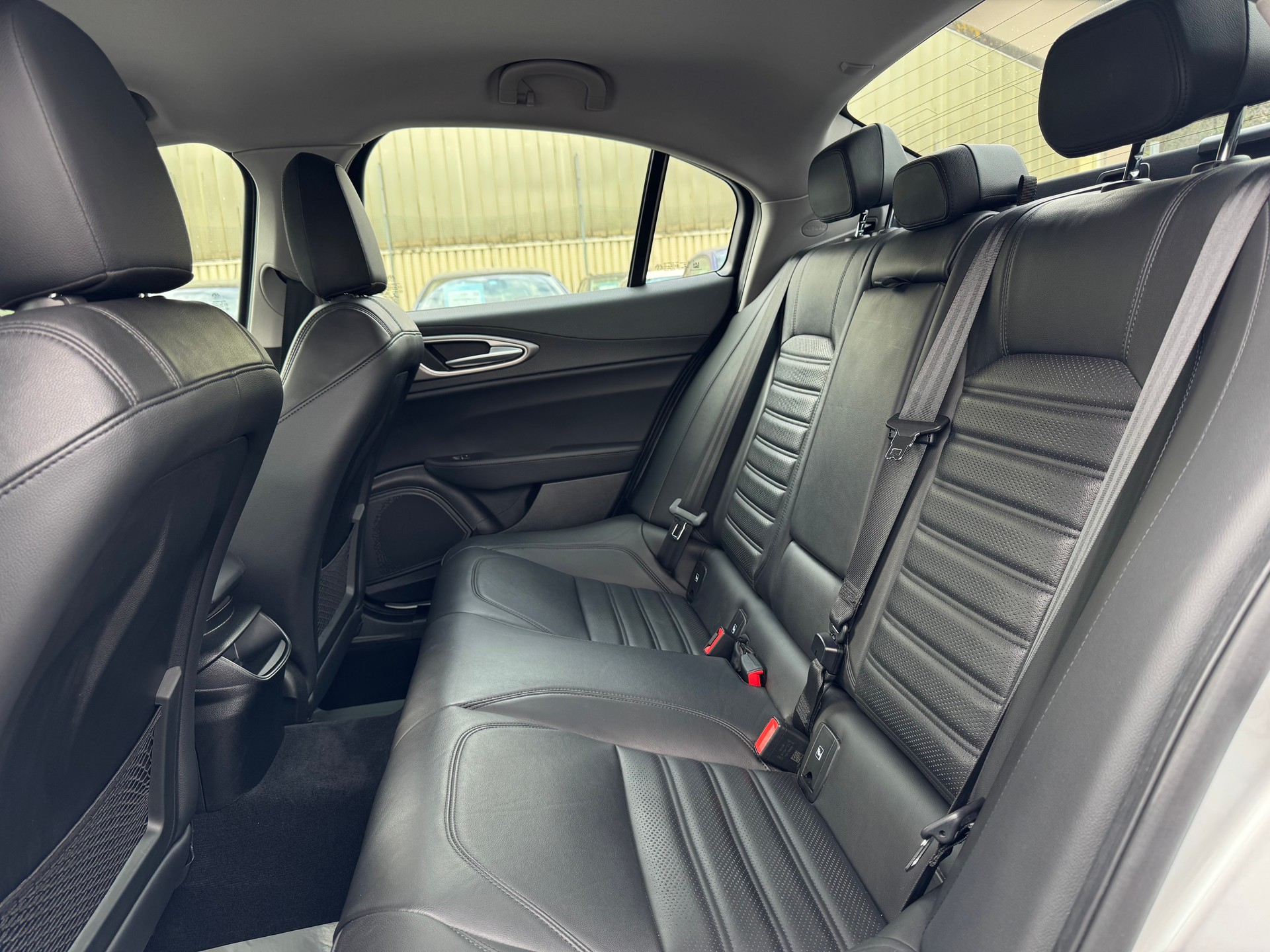 ALFA ROMEO Giulia 2.0 Veloce Q4 Automatic-image-12