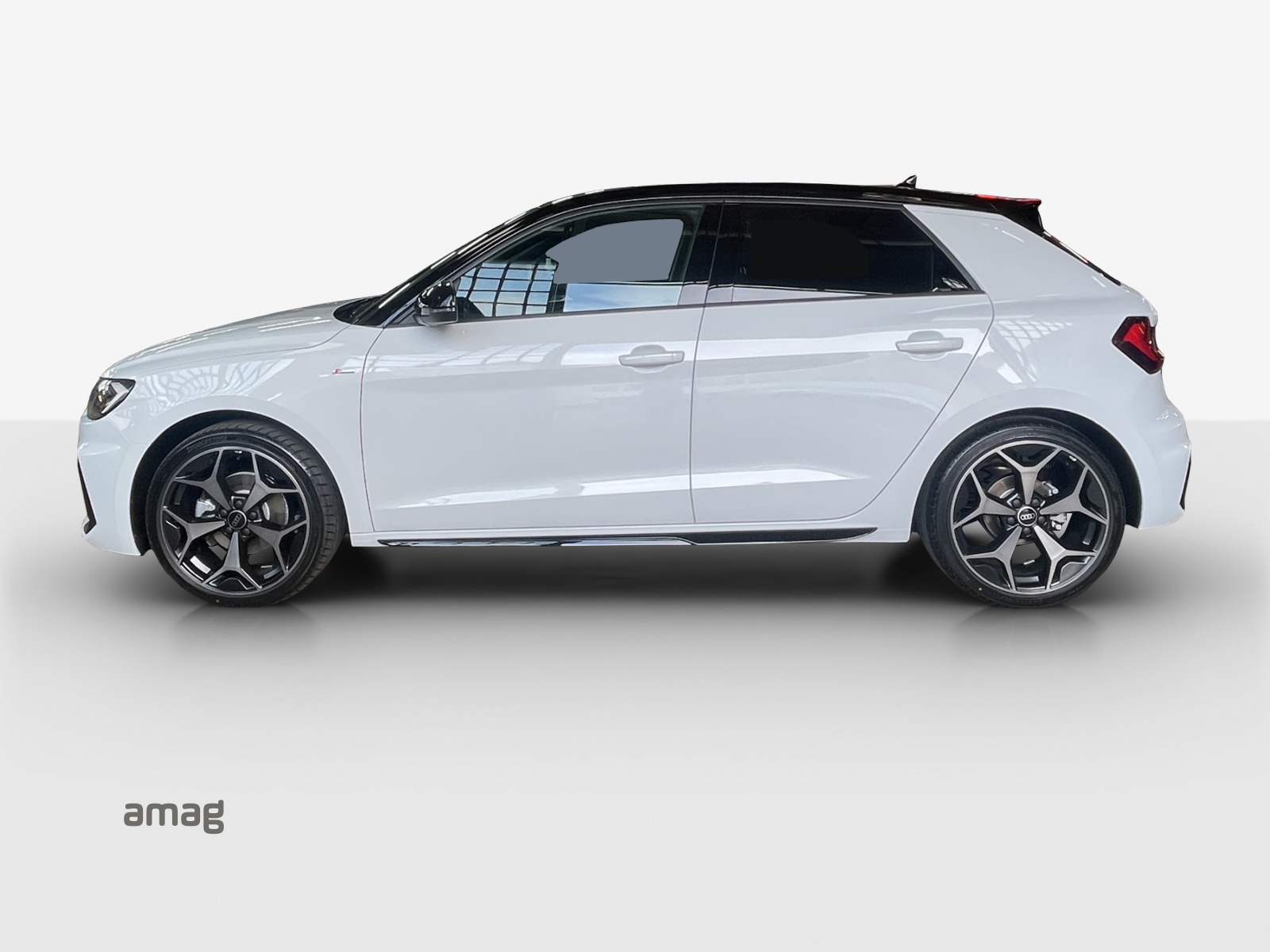 AUDI A1 Sportback 30 TFSI S Line Attraction S-tronic-showroom-element-1