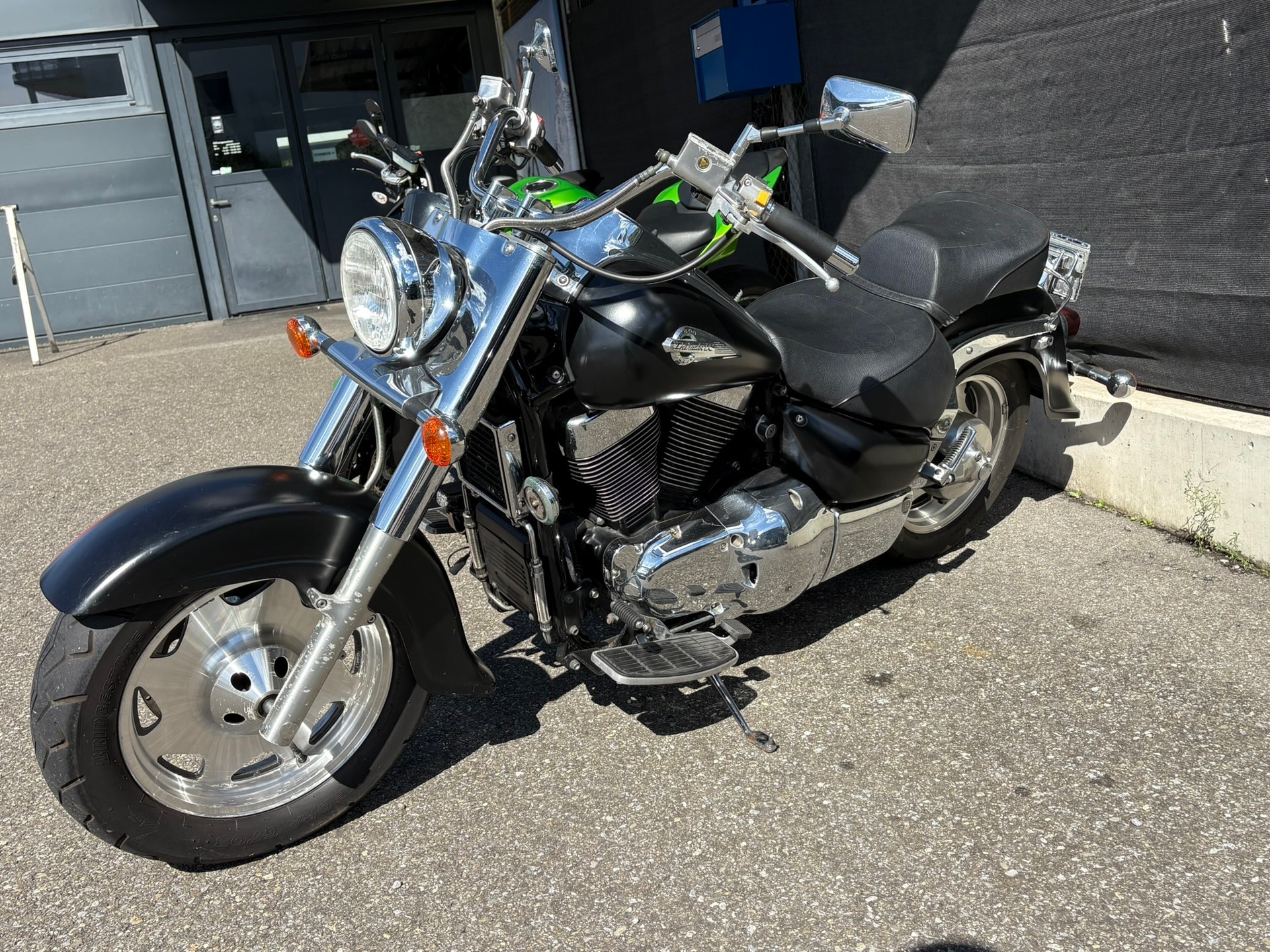 SUZUKI Intruder-image-2