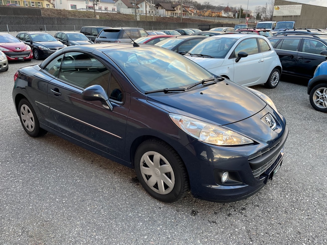 PEUGEOT 207 CC 1.6 HDI Sport-image-9