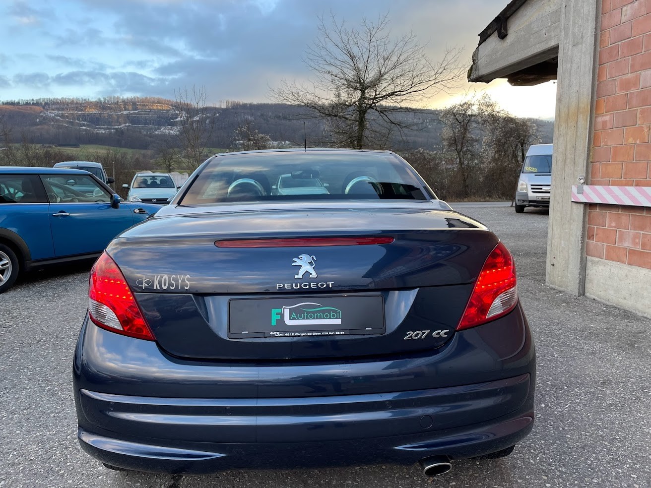 PEUGEOT 207 CC 1.6 HDI Sport-image-11