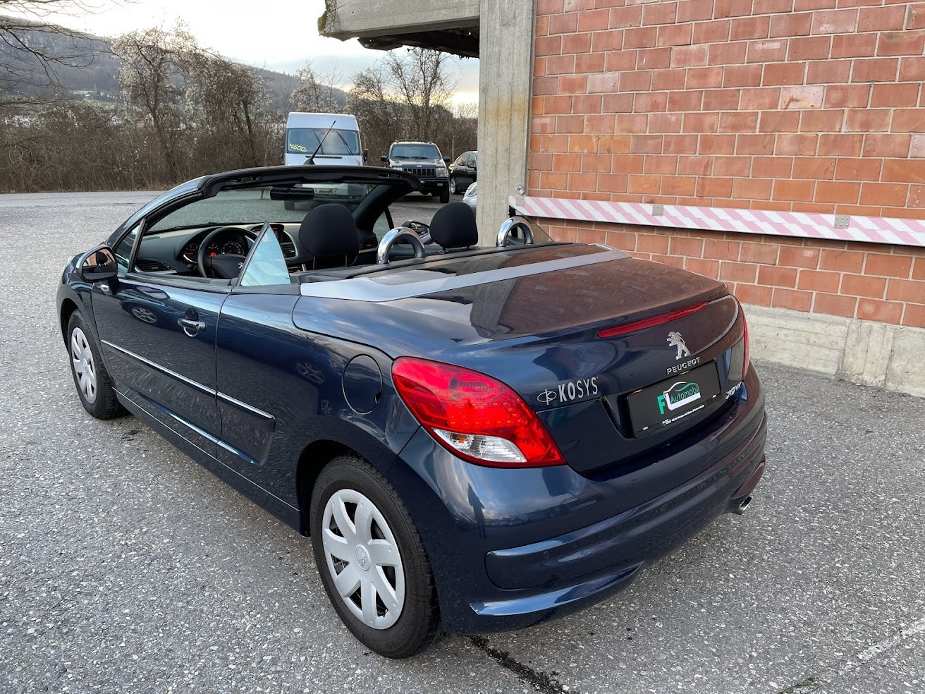 PEUGEOT 207 CC 1.6 HDI Sport-image-4