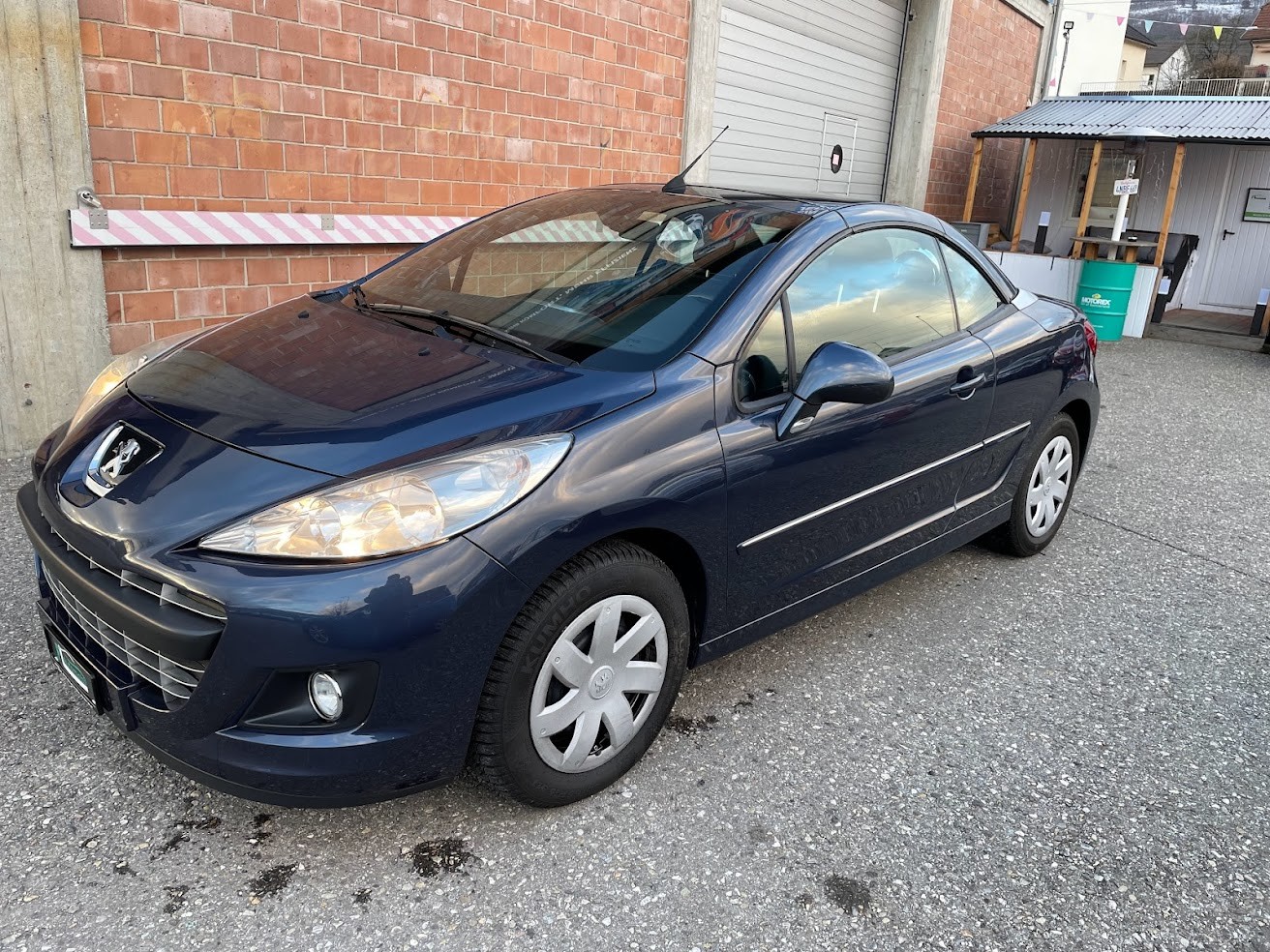 PEUGEOT 207 CC 1.6 HDI Sport-image-8
