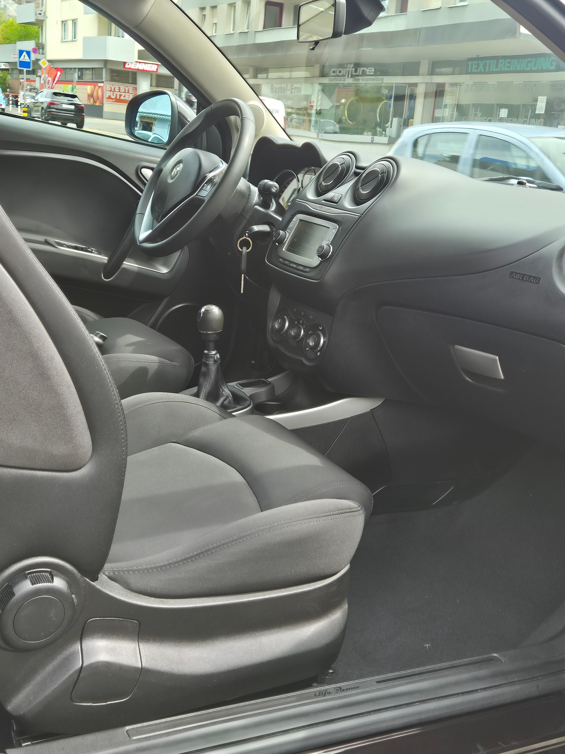 ALFA ROMEO MITO-image-9