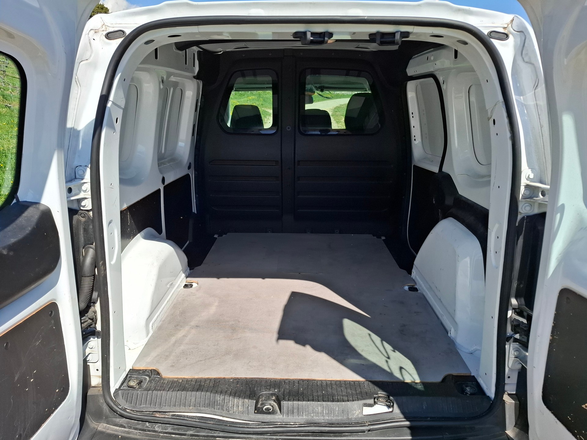 RENAULT Kangoo Van EV45 Open Sesame 22kW Extra-image-14