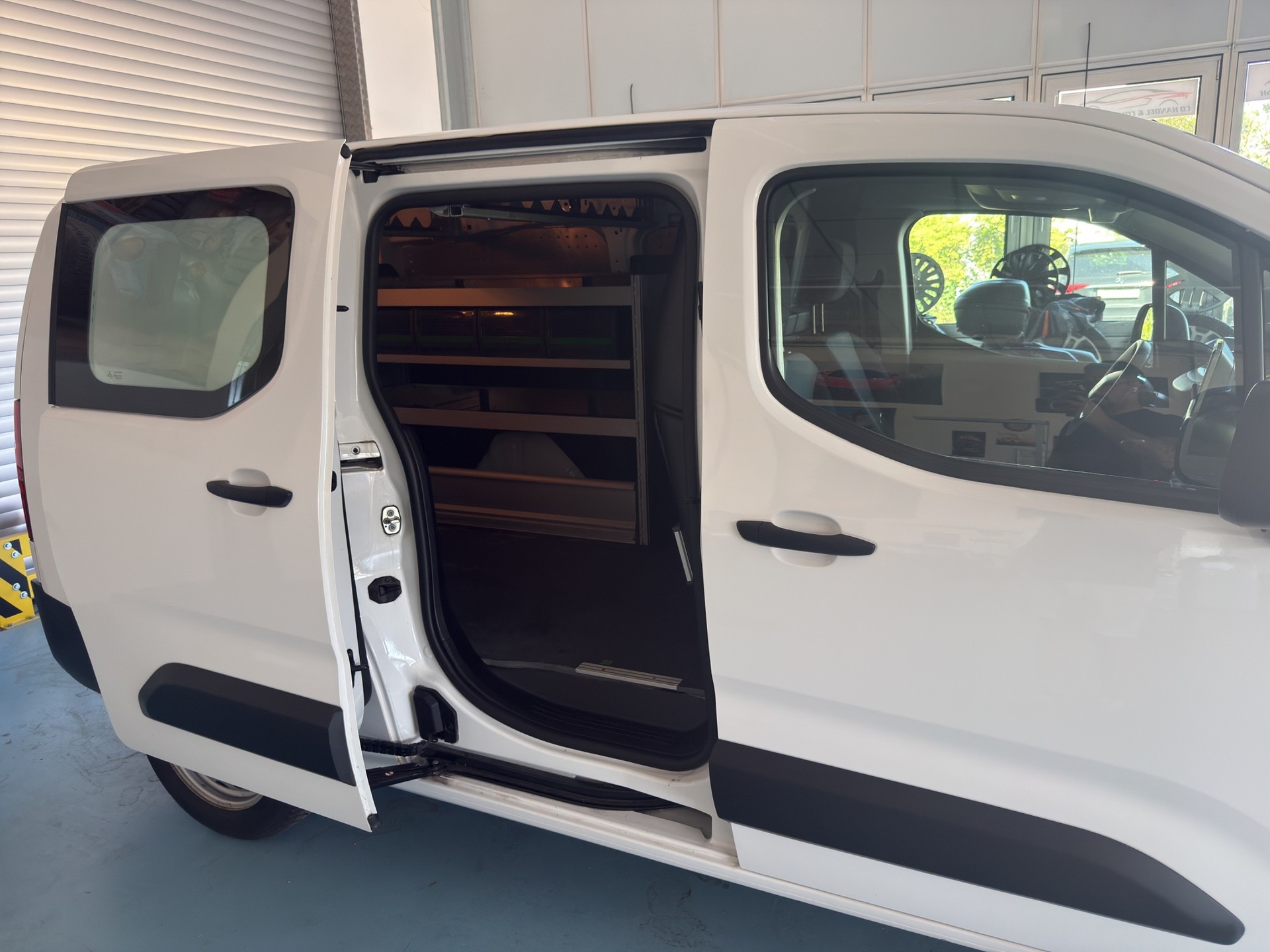 PEUGEOT Partner 1.5 Blue HDi s/s Asphalt Long 1000kg-image-7