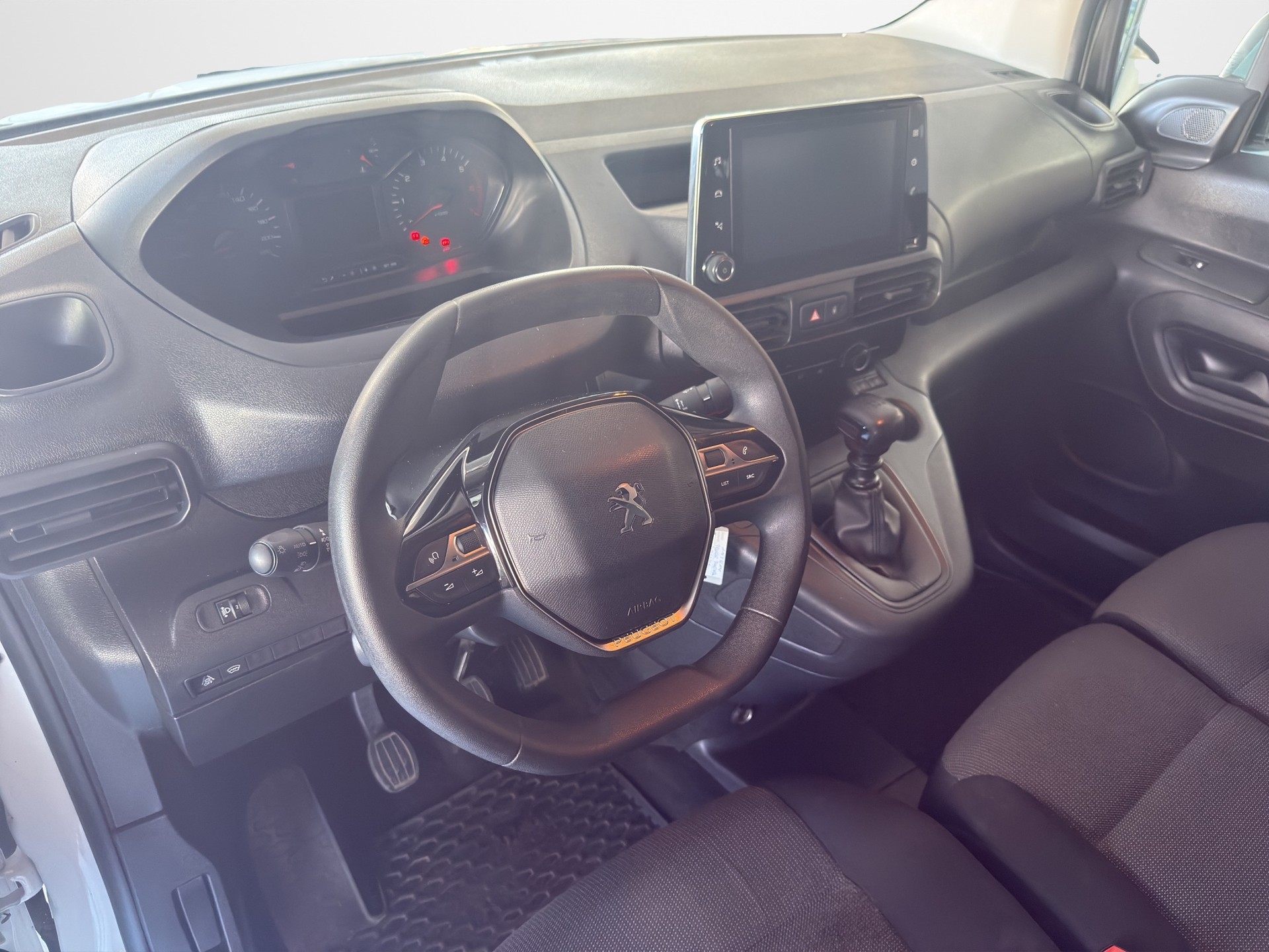 PEUGEOT Partner 1.5 Blue HDi s/s Asphalt Long 1000kg-image-12