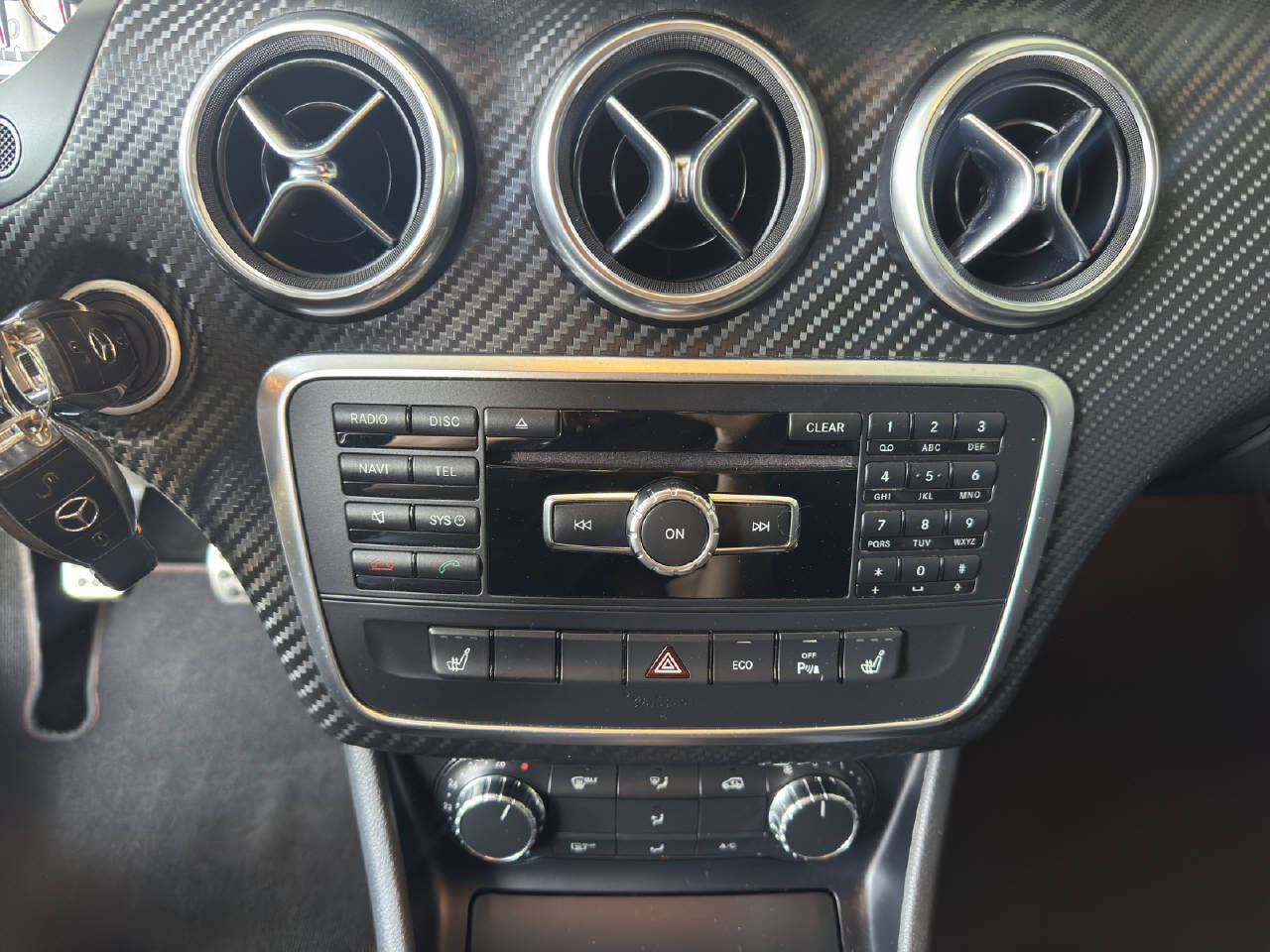MERCEDES-BENZ A 180 AMG Line-image-10