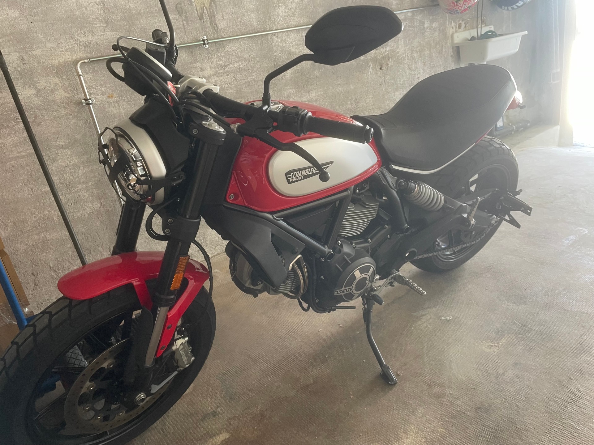 DUCATI Icon-image-3