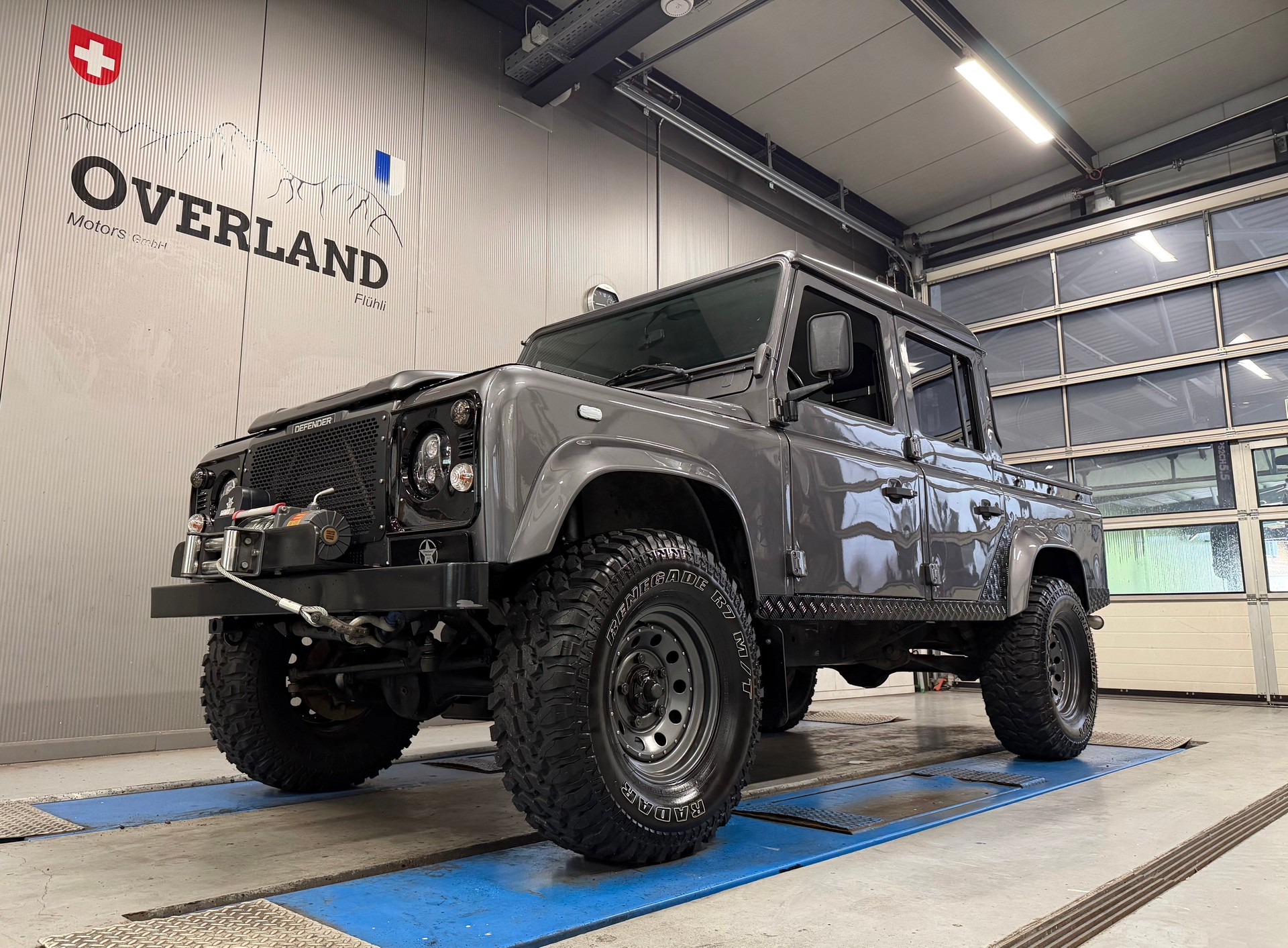 LAND ROVER Defender 110 2.5Td5
