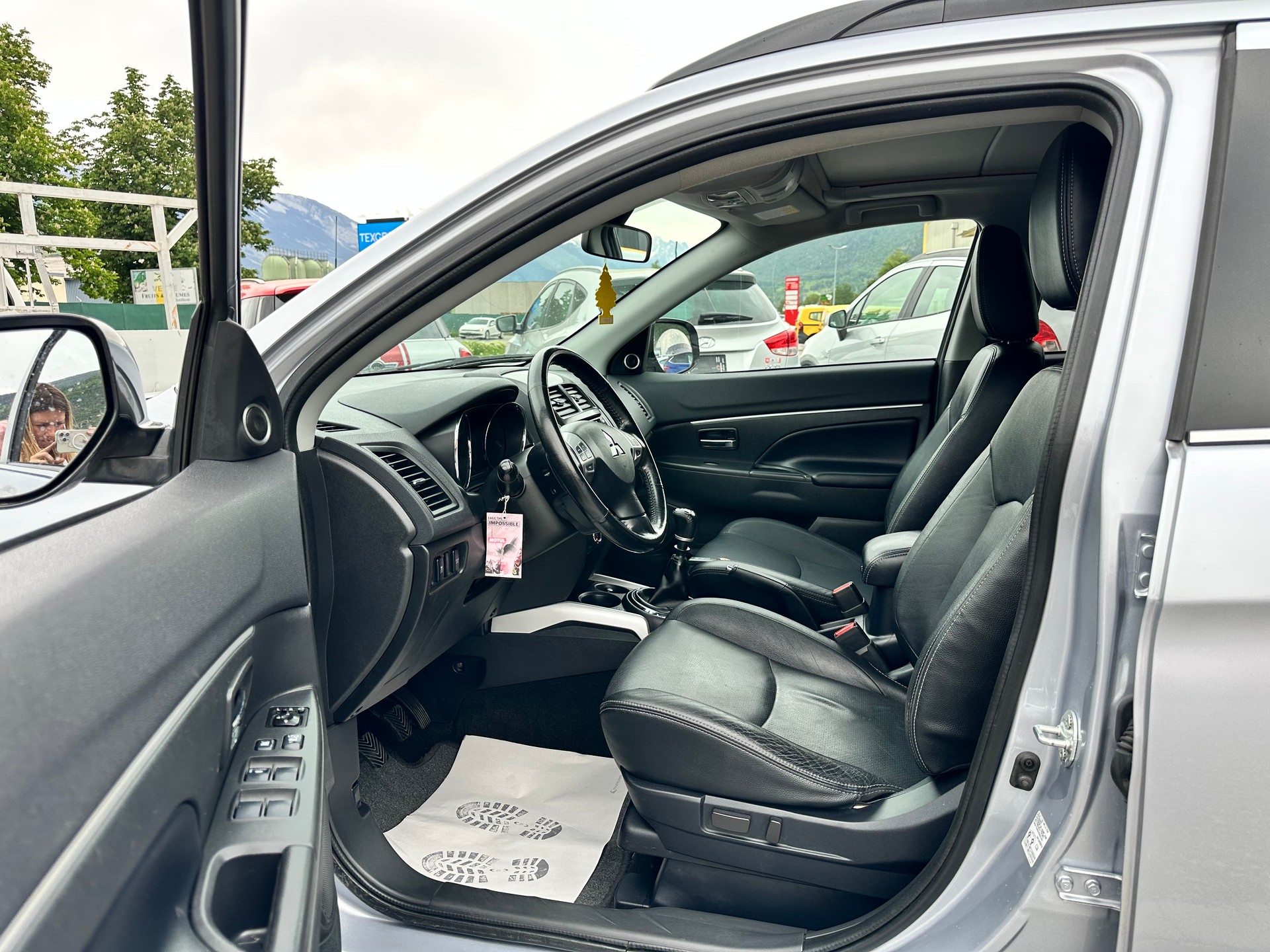MITSUBISHI ASX 1.8 DID Navigator 4WD-image-8