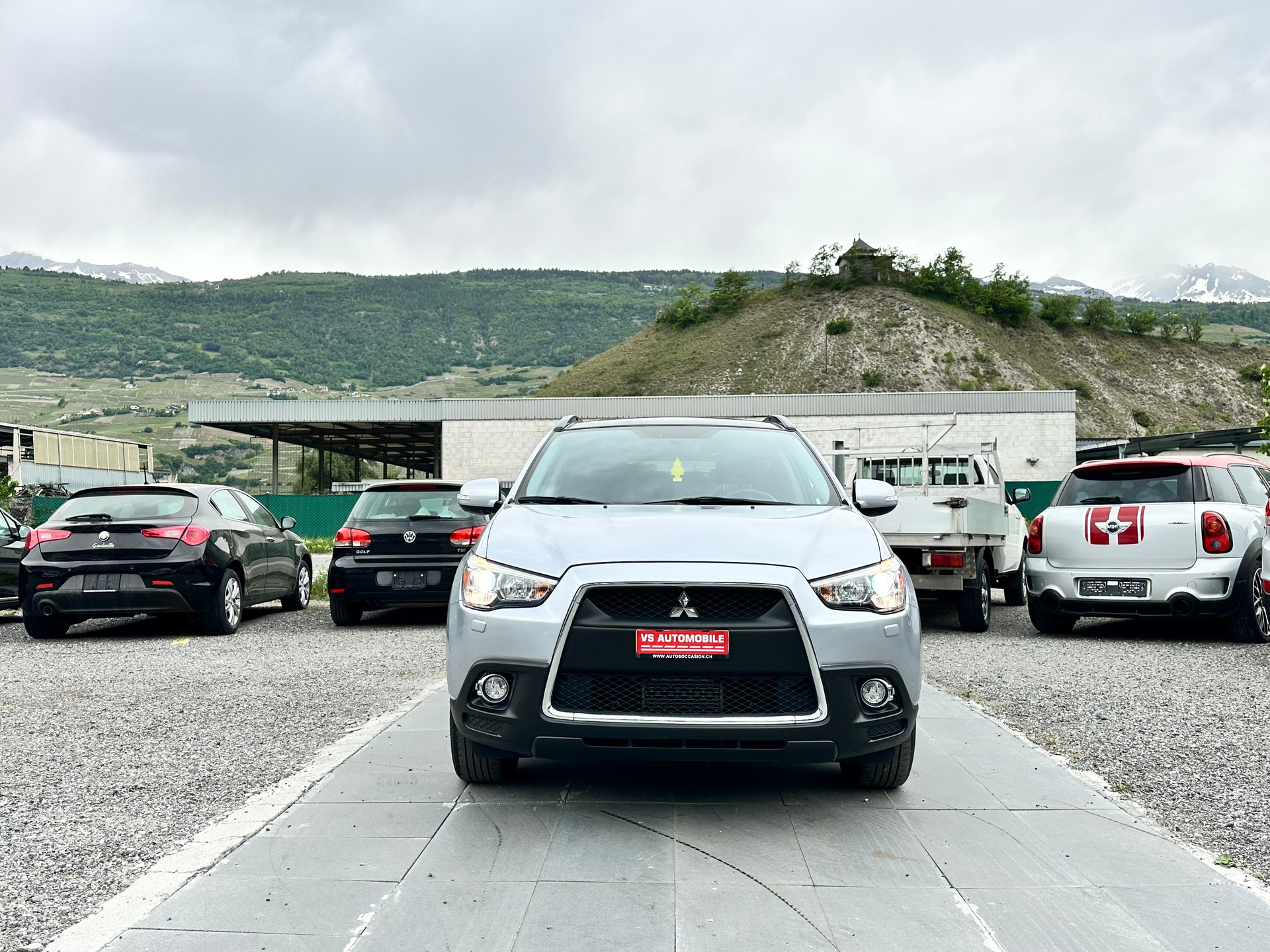 MITSUBISHI ASX 1.8 DID Navigator 4WD-image-2