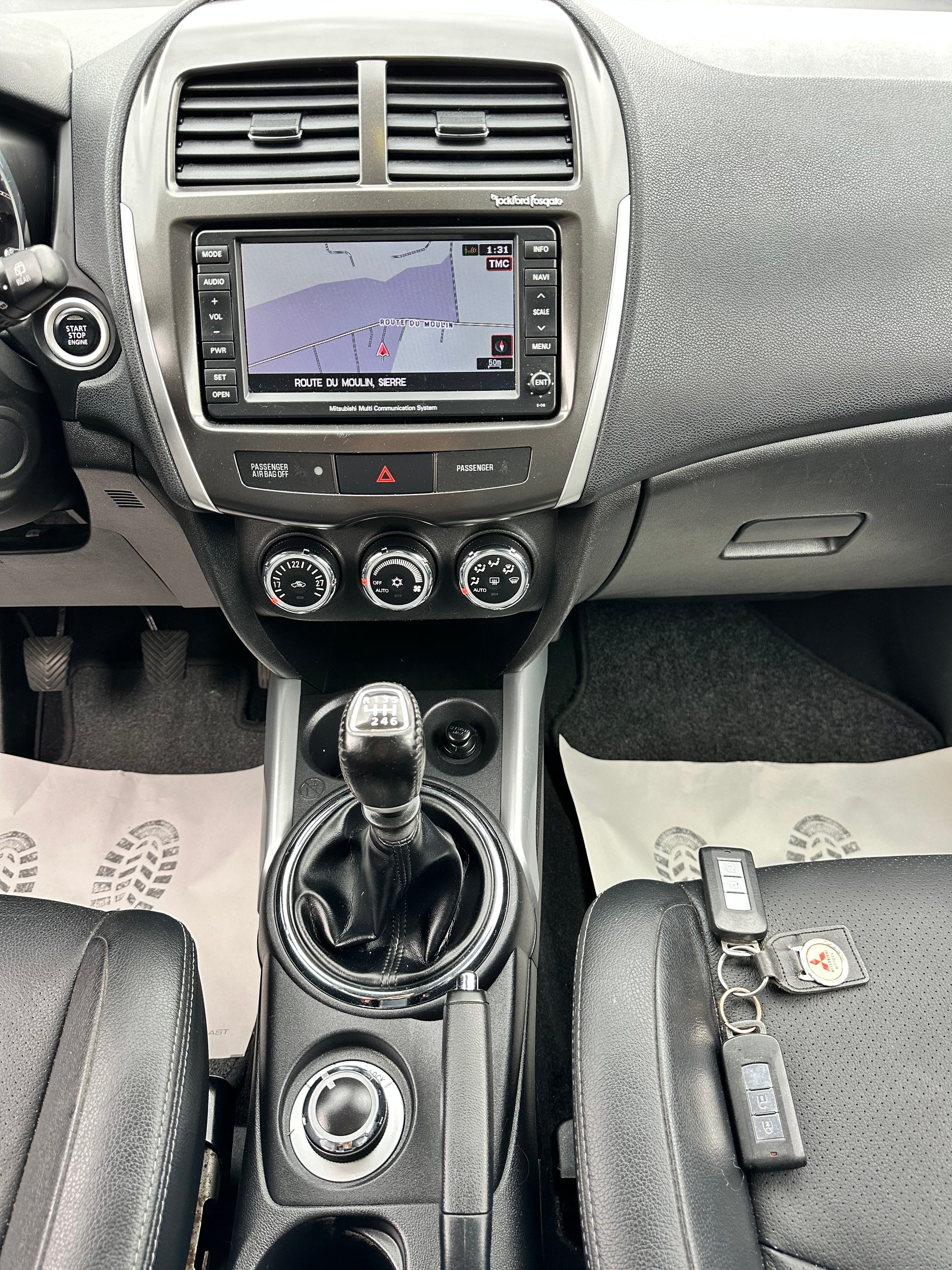 MITSUBISHI ASX 1.8 DID Navigator 4WD-image-12