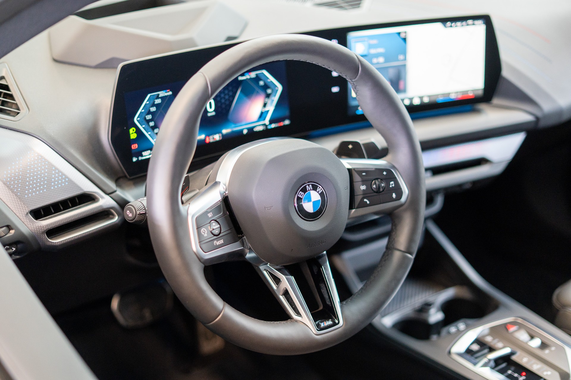 BMW 220d Gran Coupé M Sport / 360°Kamera / HeadUp /-image-9