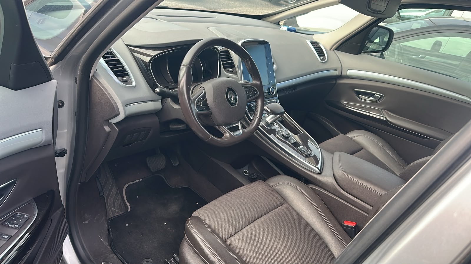 RENAULT Espace 1.6 TCe Intens EDC-image-8