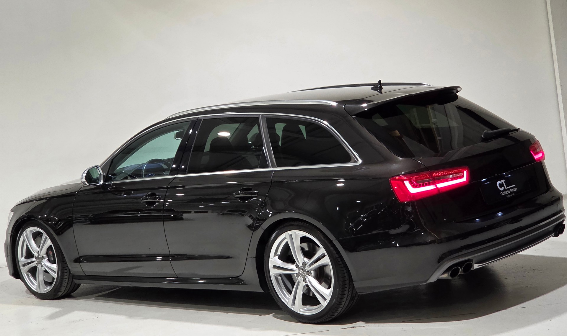 AUDI S6 Avant 4.0 TFSI V8 quattro S-tronic-showroom-element-2