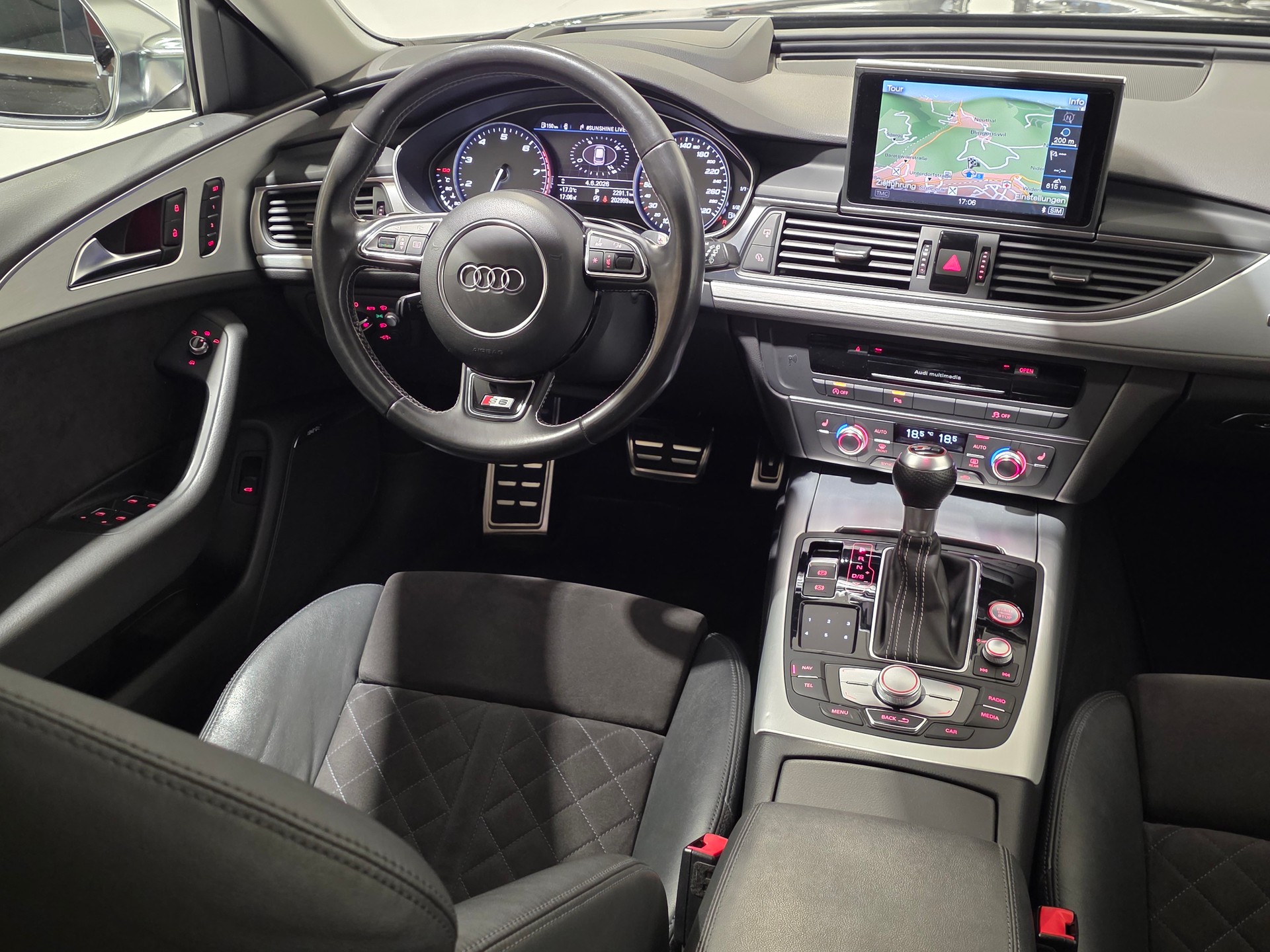 AUDI S6 Avant 4.0 TFSI V8 quattro S-tronic-image-5