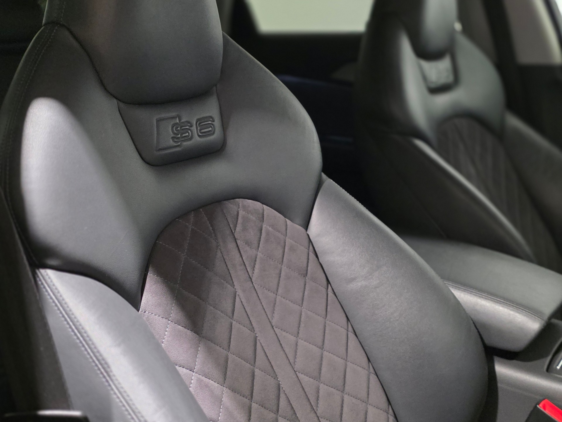 AUDI S6 Avant 4.0 TFSI V8 quattro S-tronic-image-19