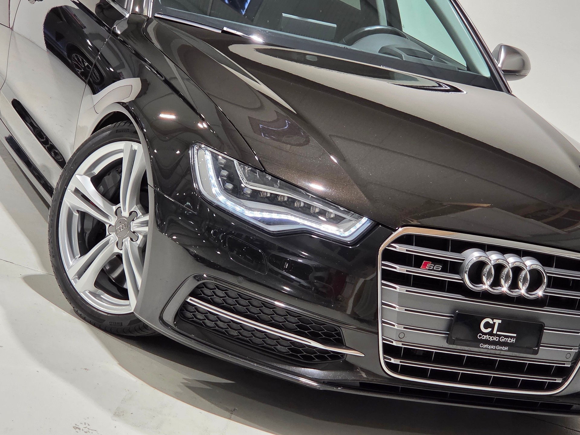 AUDI S6 Avant 4.0 TFSI V8 quattro S-tronic-image-25