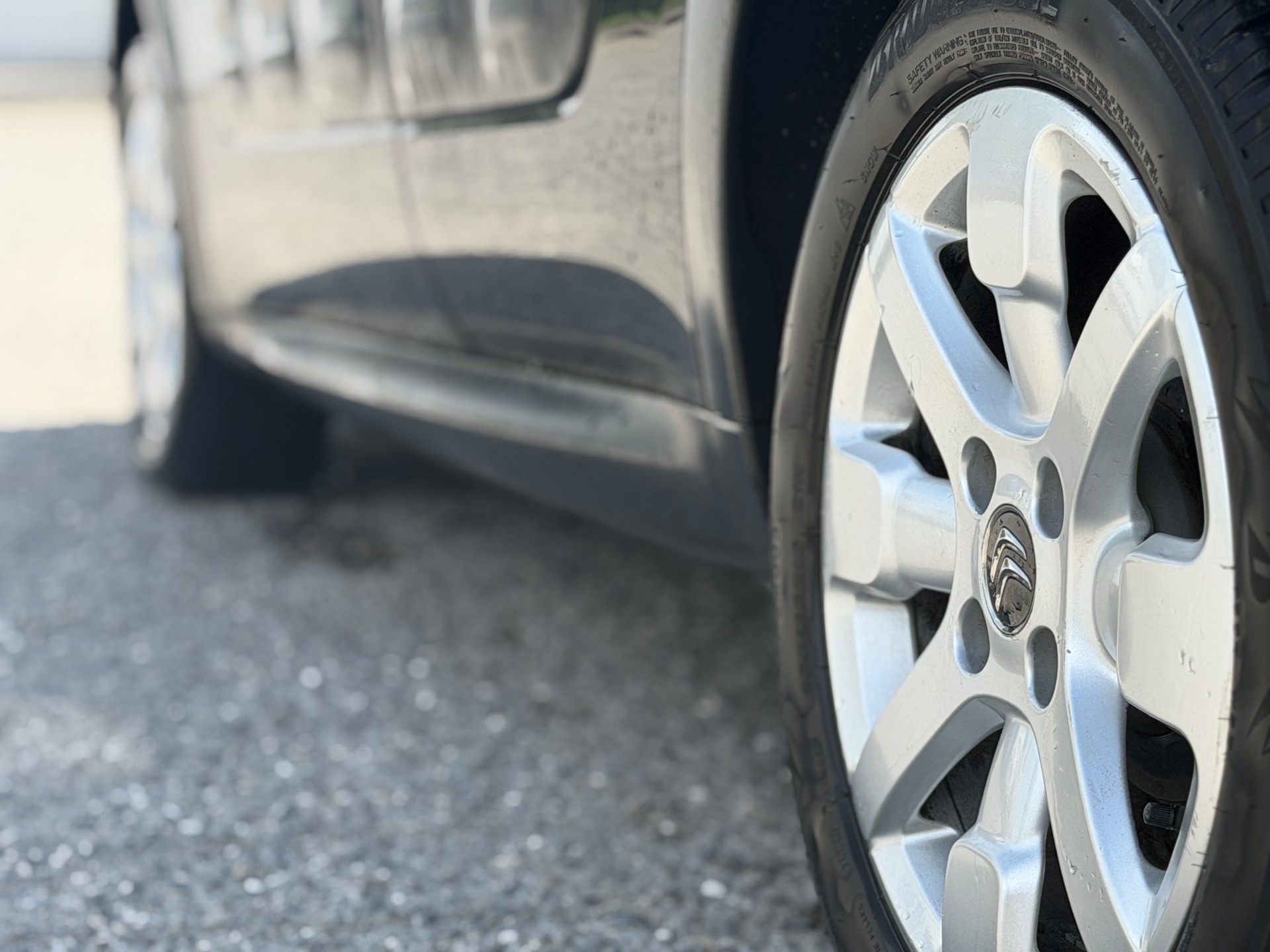 CITROEN C4 Cactus 1.2 e-VTi Shine ETG-image-5