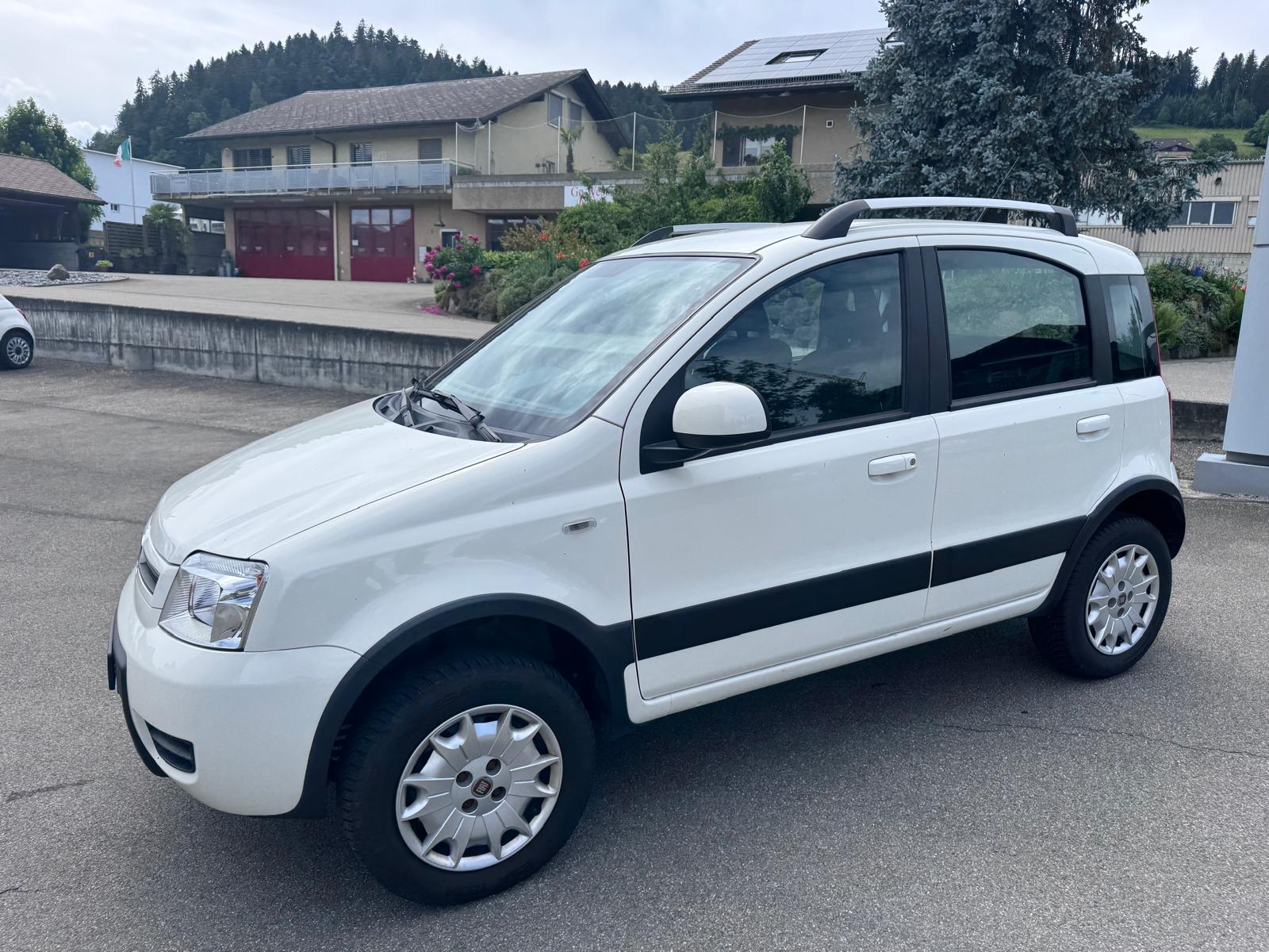 FIAT Panda 1.3 16V JTD Climbing 4x4-image-16