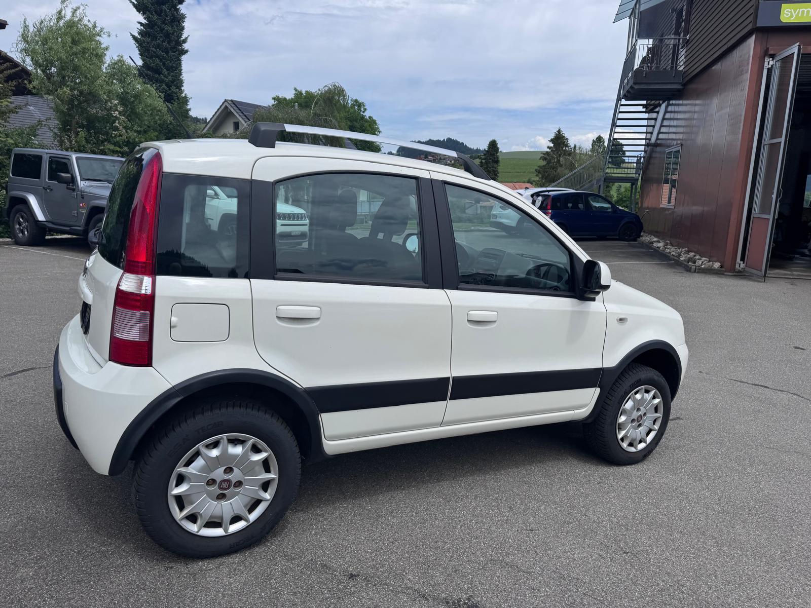 FIAT Panda 1.3 16V JTD Climbing 4x4-image-8
