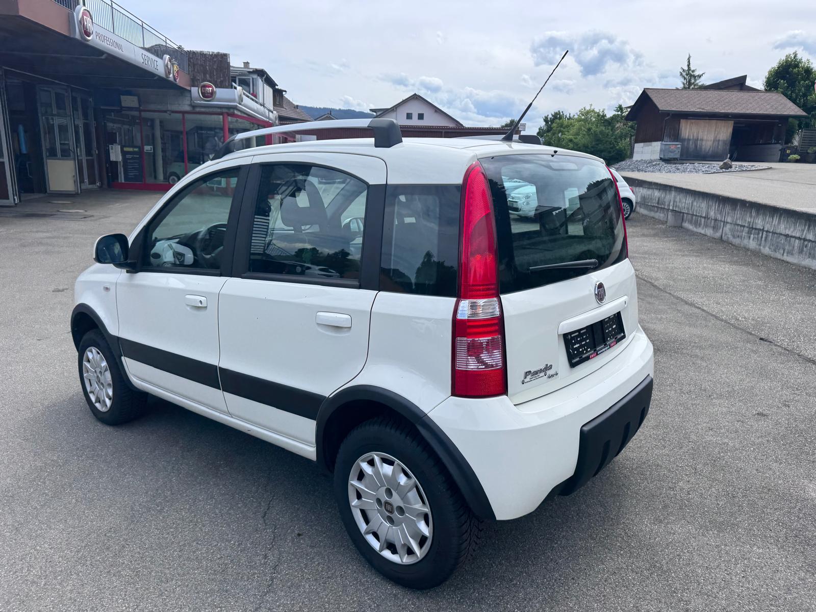 FIAT Panda 1.3 16V JTD Climbing 4x4-image-13
