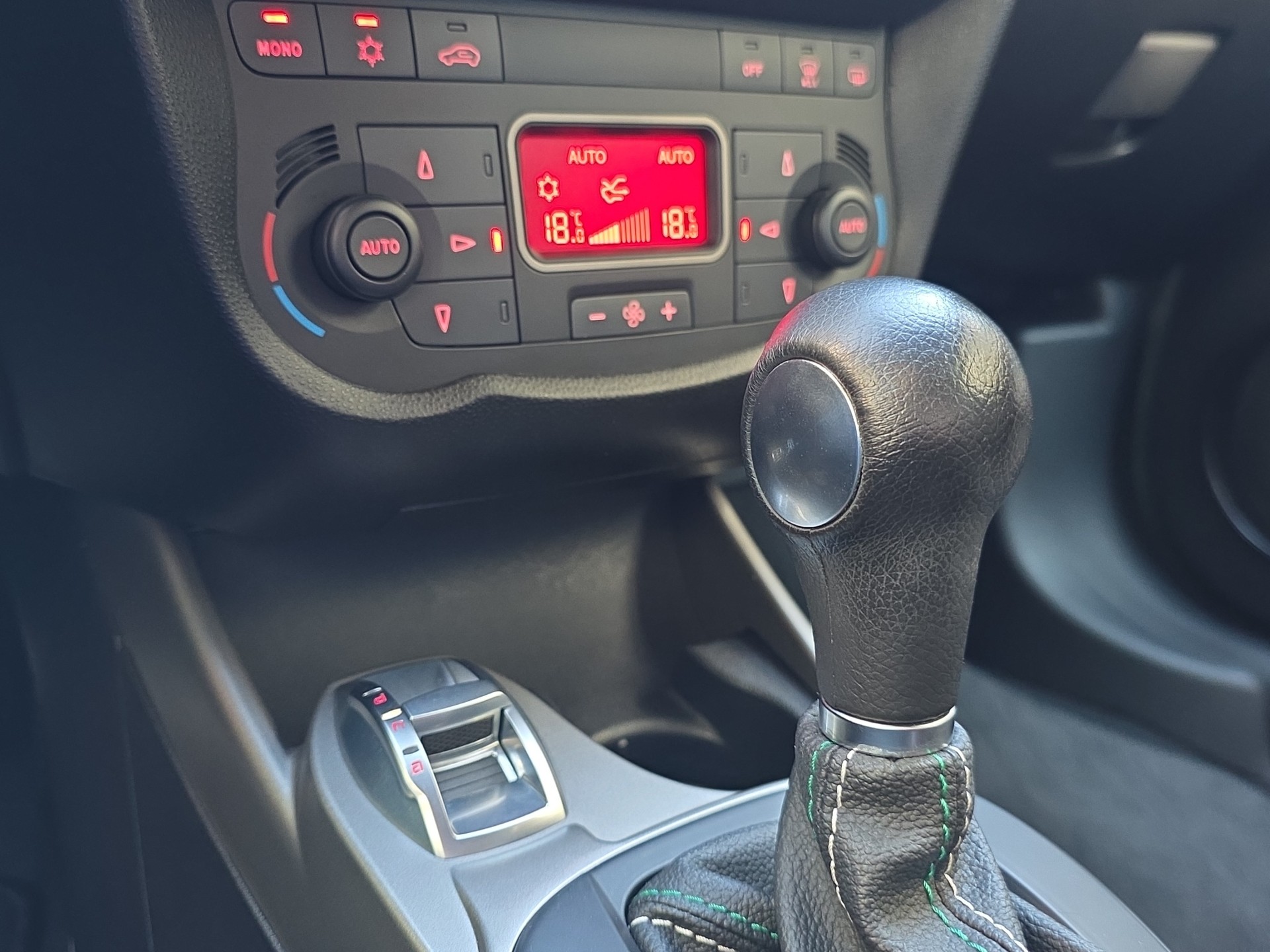 ALFA ROMEO MiTo 1.4 TB Quadrifoglio Verde TCT-image-15
